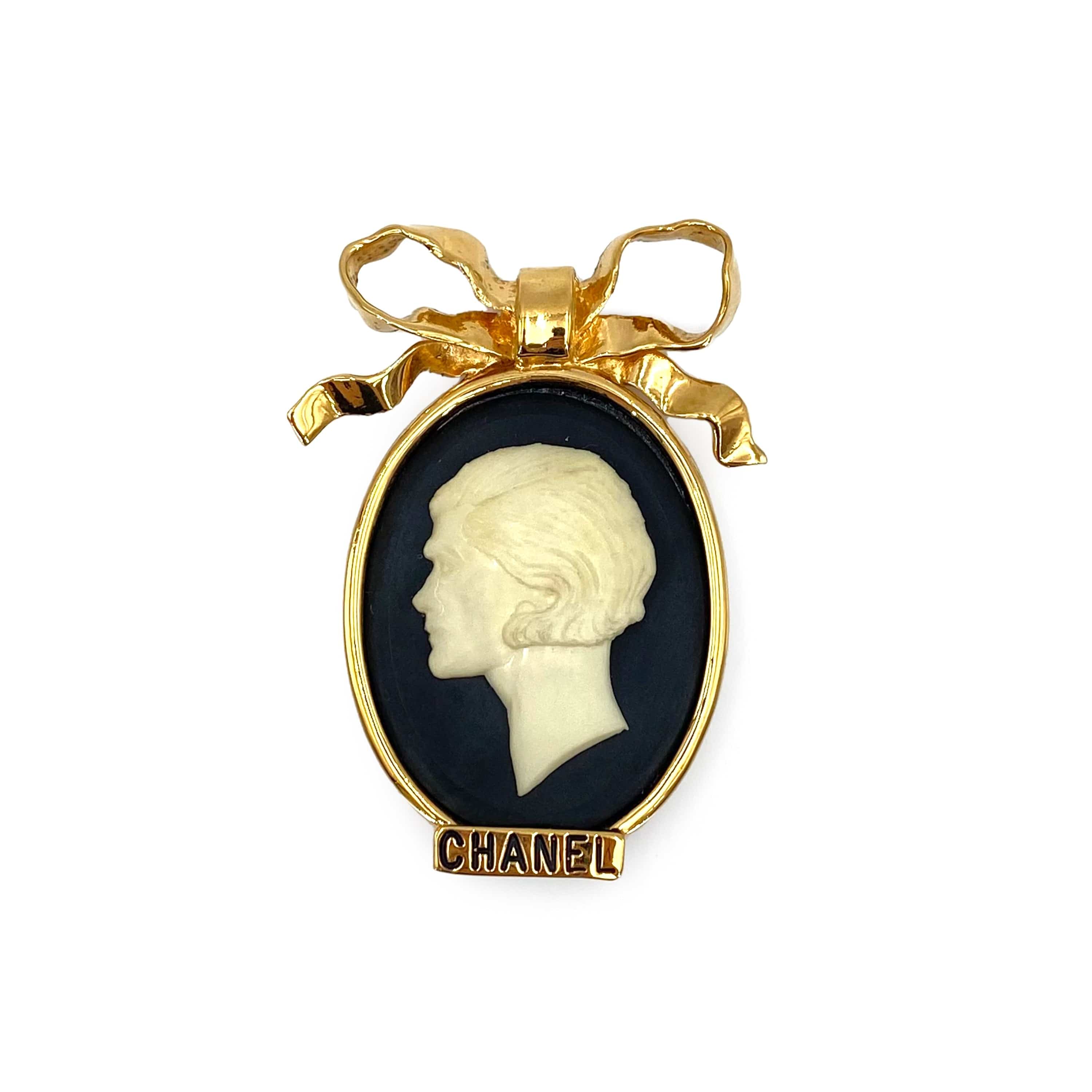 Chanel CHANEL VINTAGE BROACH CAMEO MADEMOISSELE ACCESSORY 90240969