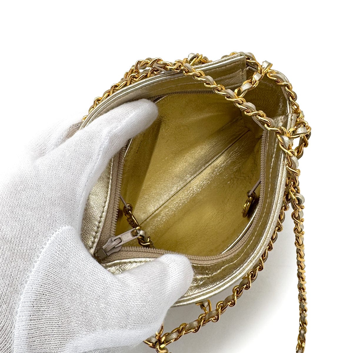 Chanel CHANEL VINTAGE CHAIN HAND BAG GOLD LAMB SKIN 90268085