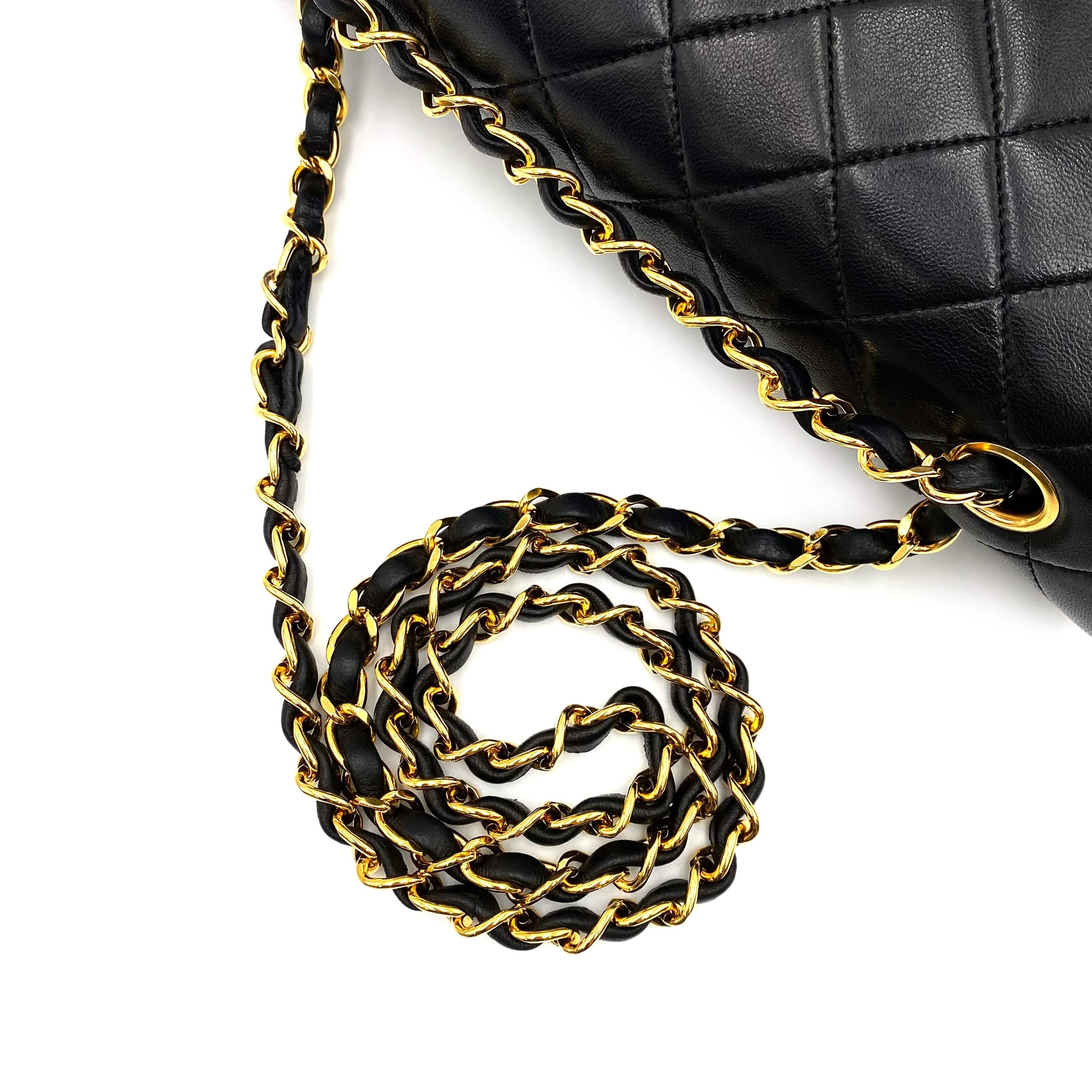 Chanel Chanel Vintage Classic Flap Medium Black Lambskin GHW #2 90228902