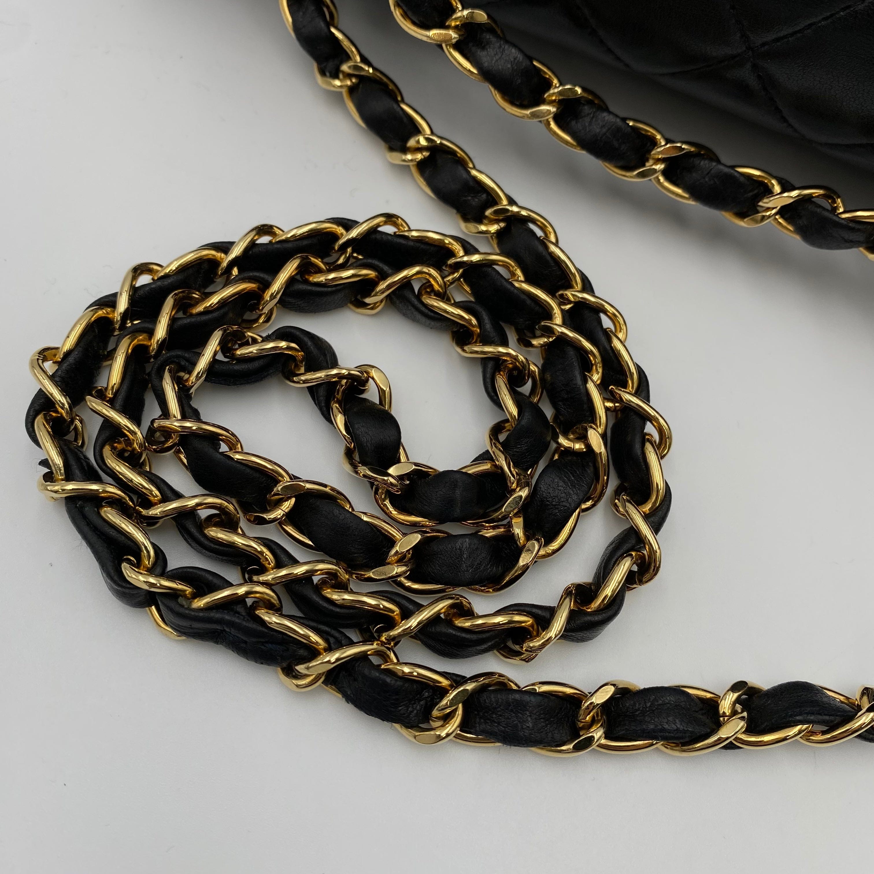 chanel CHANEL VINTAGE CLASSIC FLAP MEDIUM CHAIN SHOULDER BAG BLACK LAMB SKIN 90221257