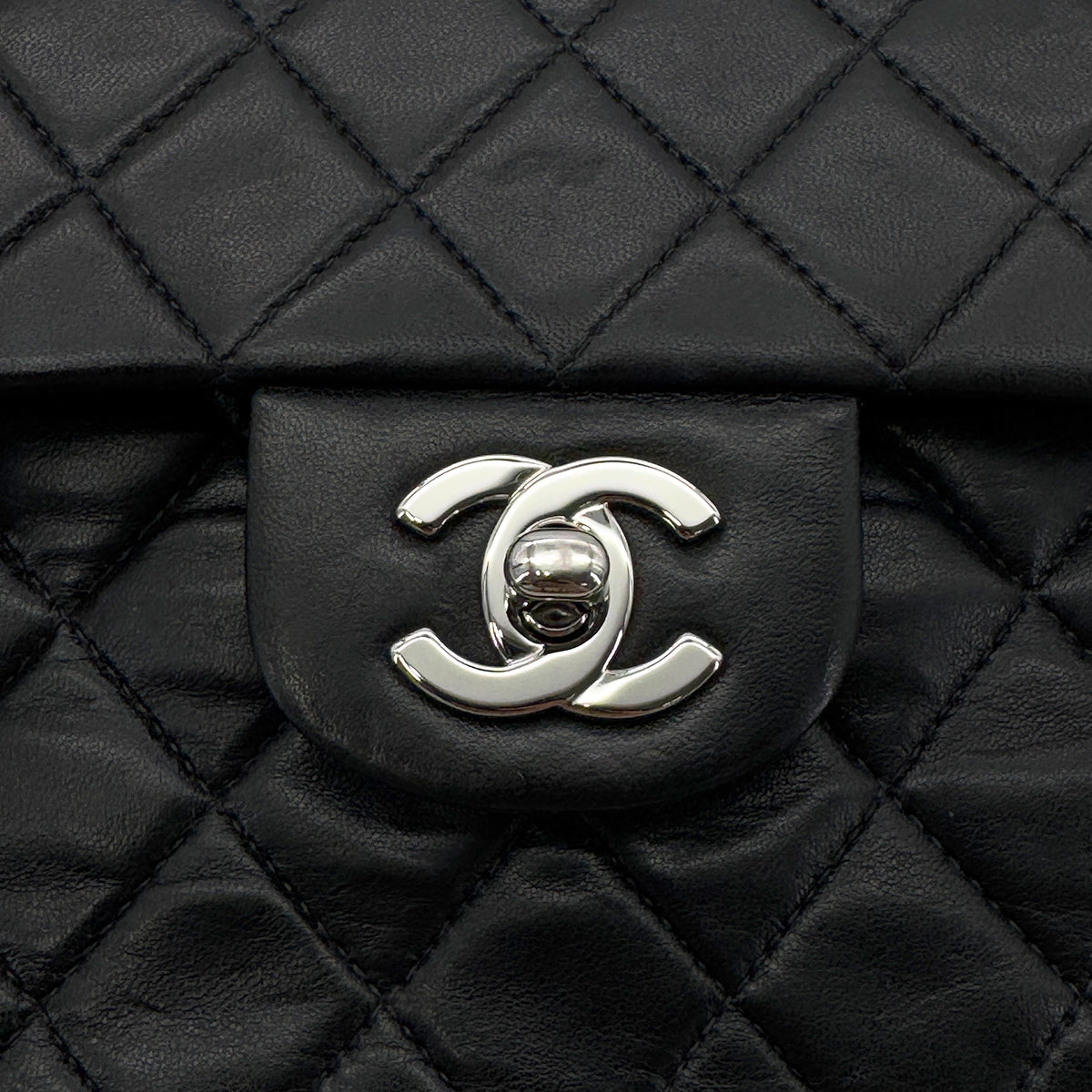 CHANEL CHANEL VINTAGE CLASSIC FLAP SMALL CHAIN SHOULDER BAG BLACK LAMB SKIN 90288002