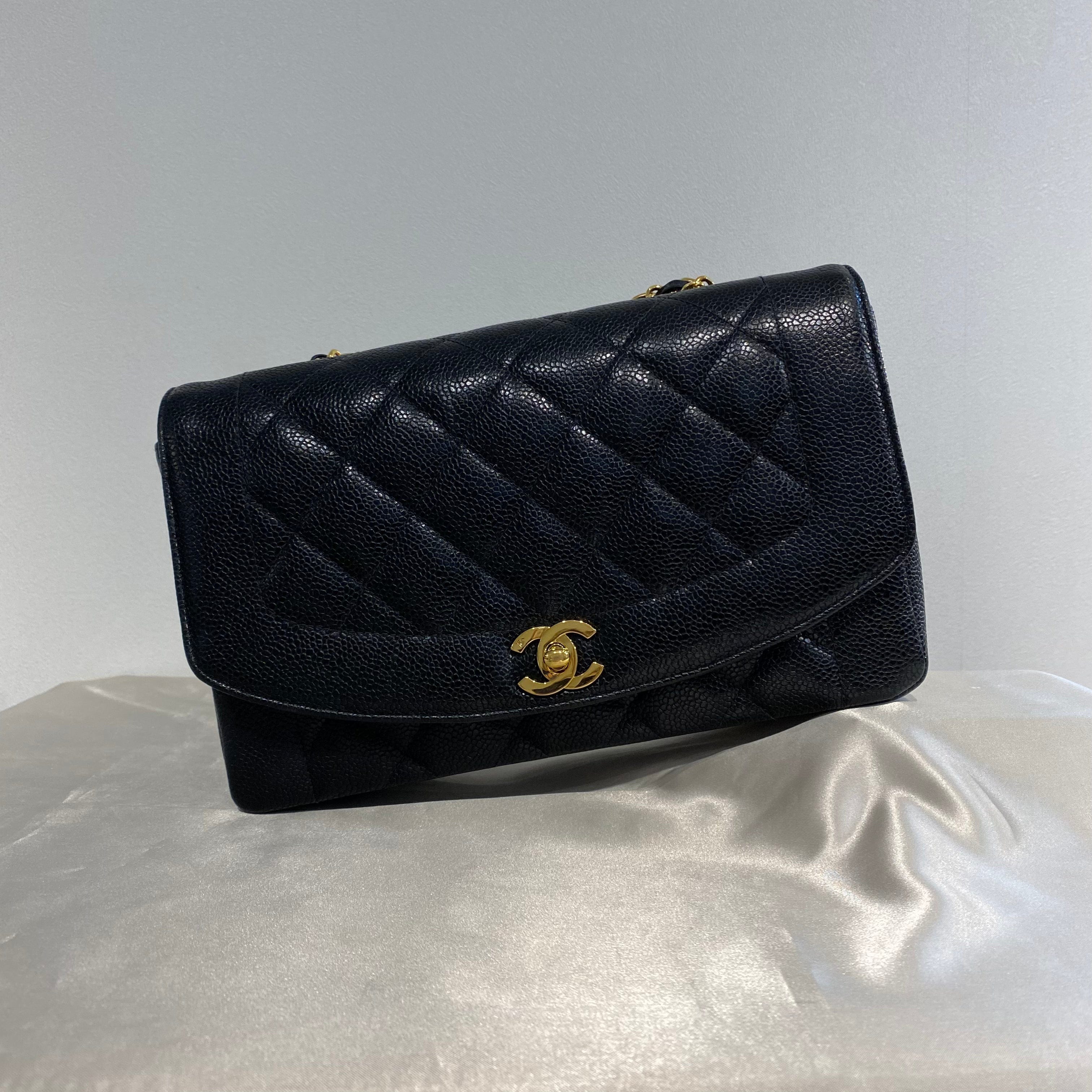 Chanel Chanel Vintage Diana Medium Black Caviar GHW #2 90213952