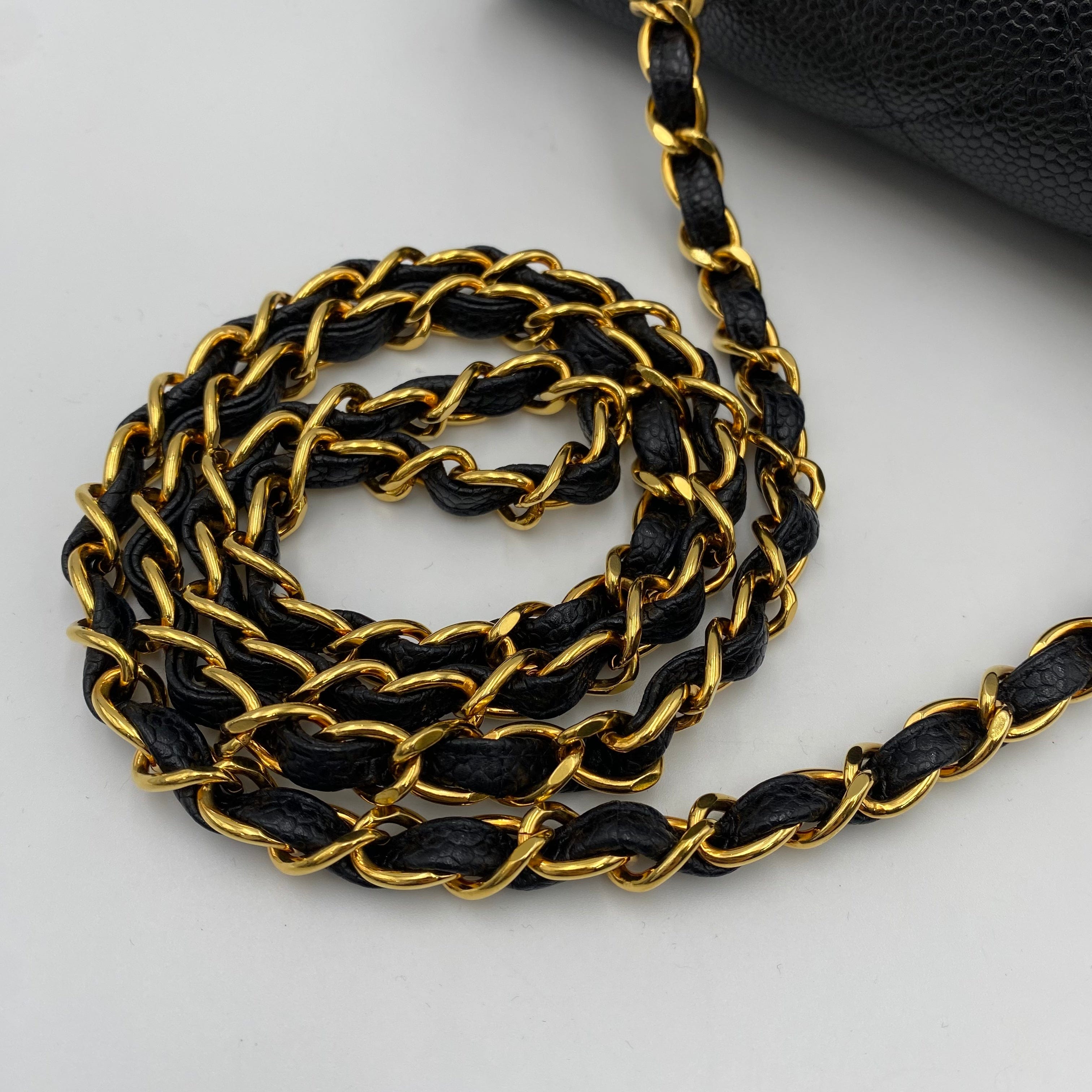 Chanel CHANEL VINTAGE DIANA SMALL CHAIN SHOULDER BAG BLACK CAVIAR SKIN 90219632