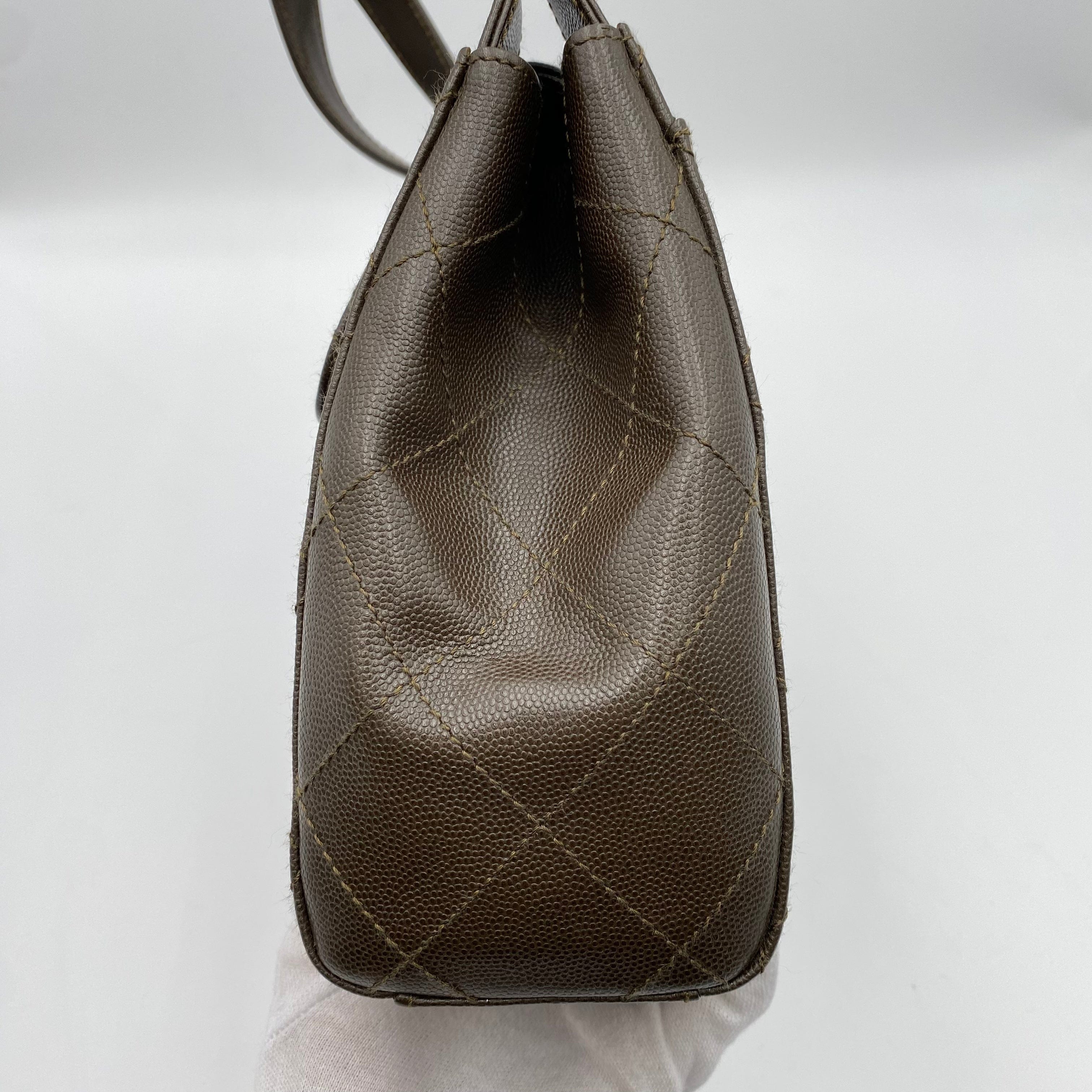 Chanel CHANEL VINTAGE HAND BAG KHAKI CAVIAR SKIN 90220259