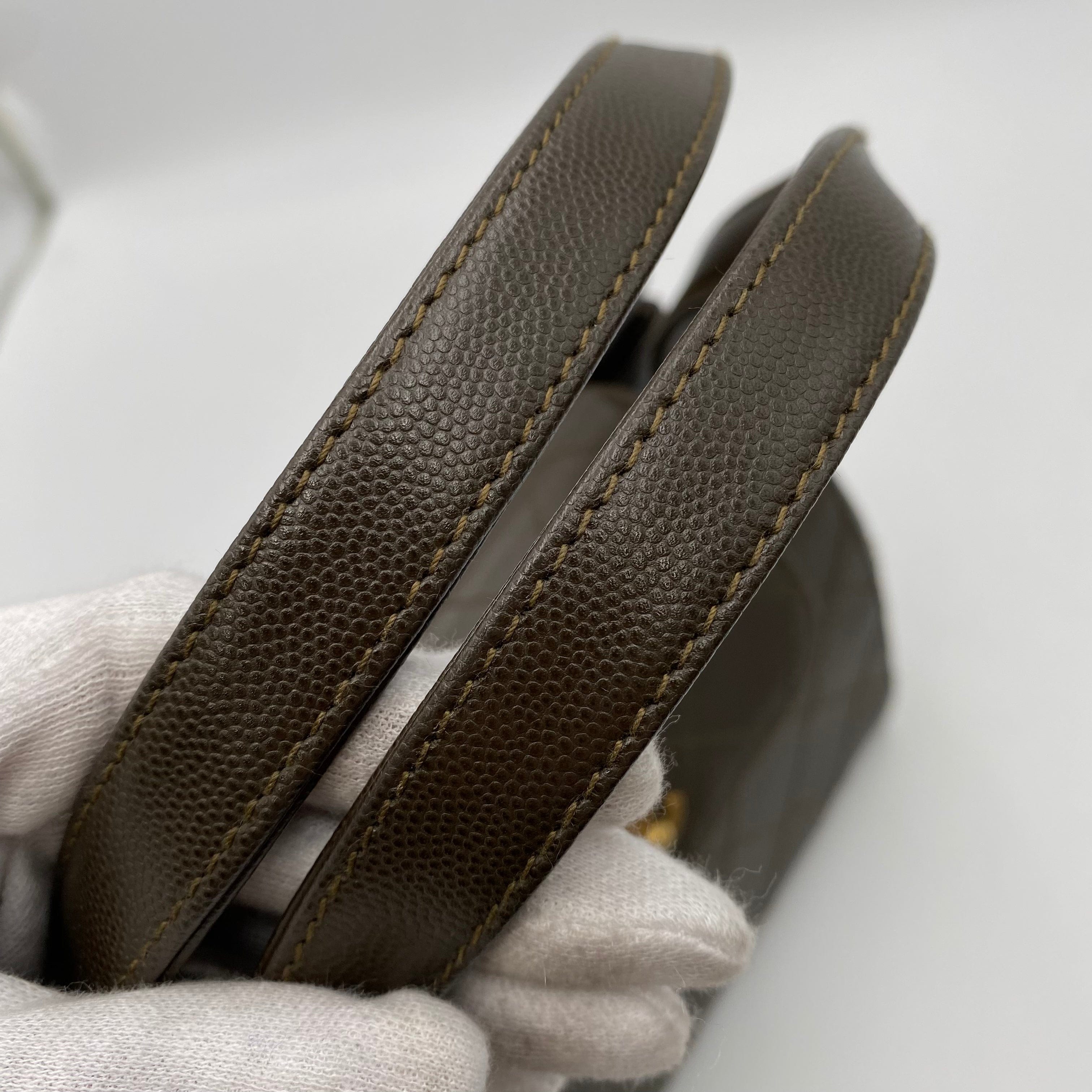 Chanel CHANEL VINTAGE HAND BAG KHAKI CAVIAR SKIN 90220259