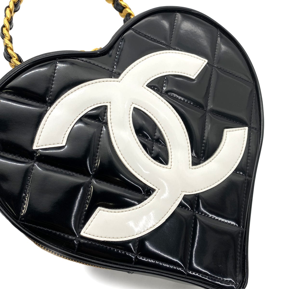Chanel CHANEL VINTAGE HEART VANITY HAND BAG BLACK ENAMEL 90260130
