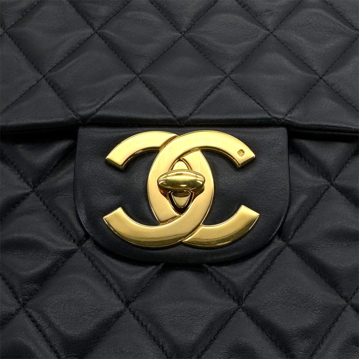 CHANEL CHANEL VINTAGE MAXI MATELASSE 34 CHAIN SHOULDER BAG BLACK LAMB SKIN 90307997