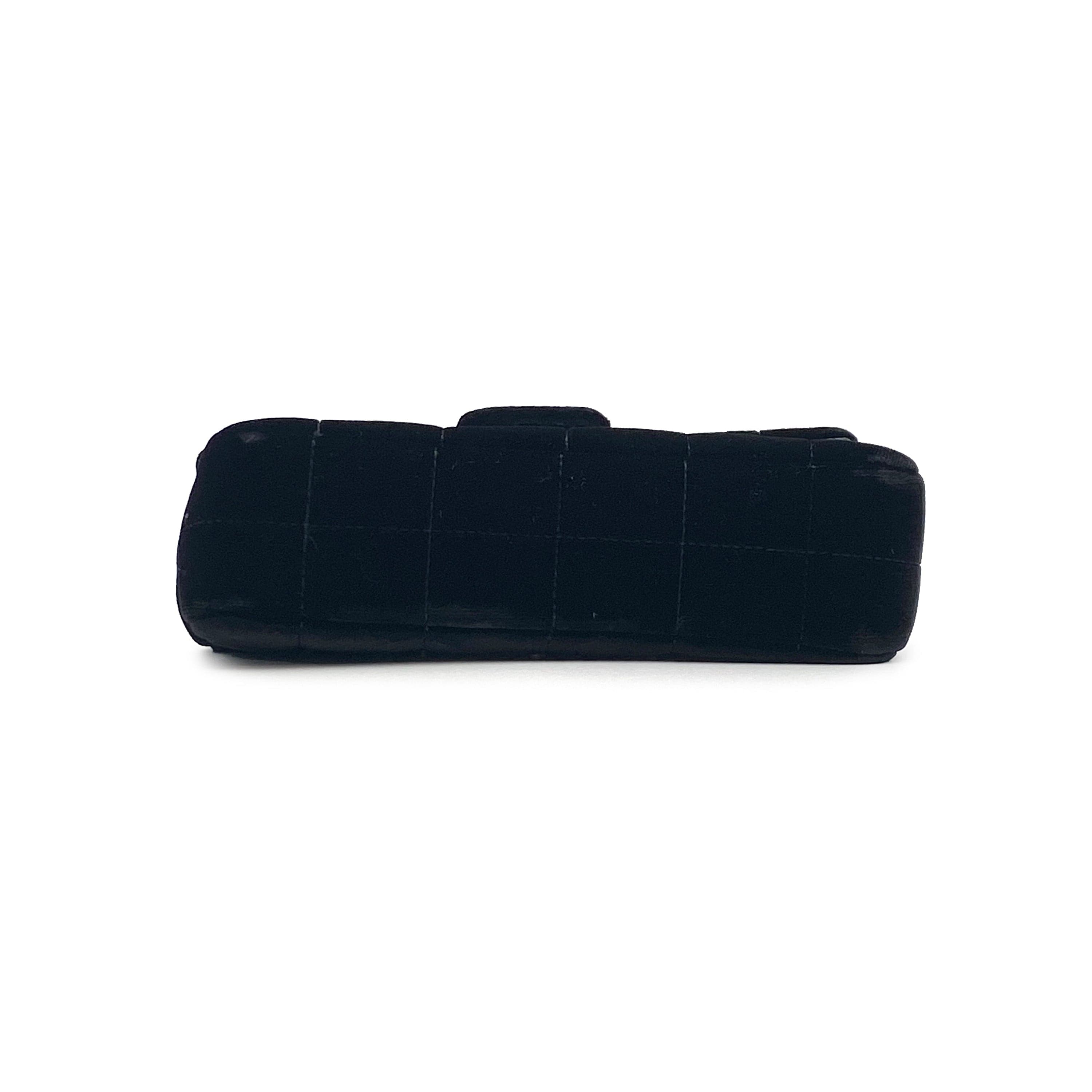 Chanel Chanel Vintage Mini CHOCOLATE BAR BLACK VELOR 90225296