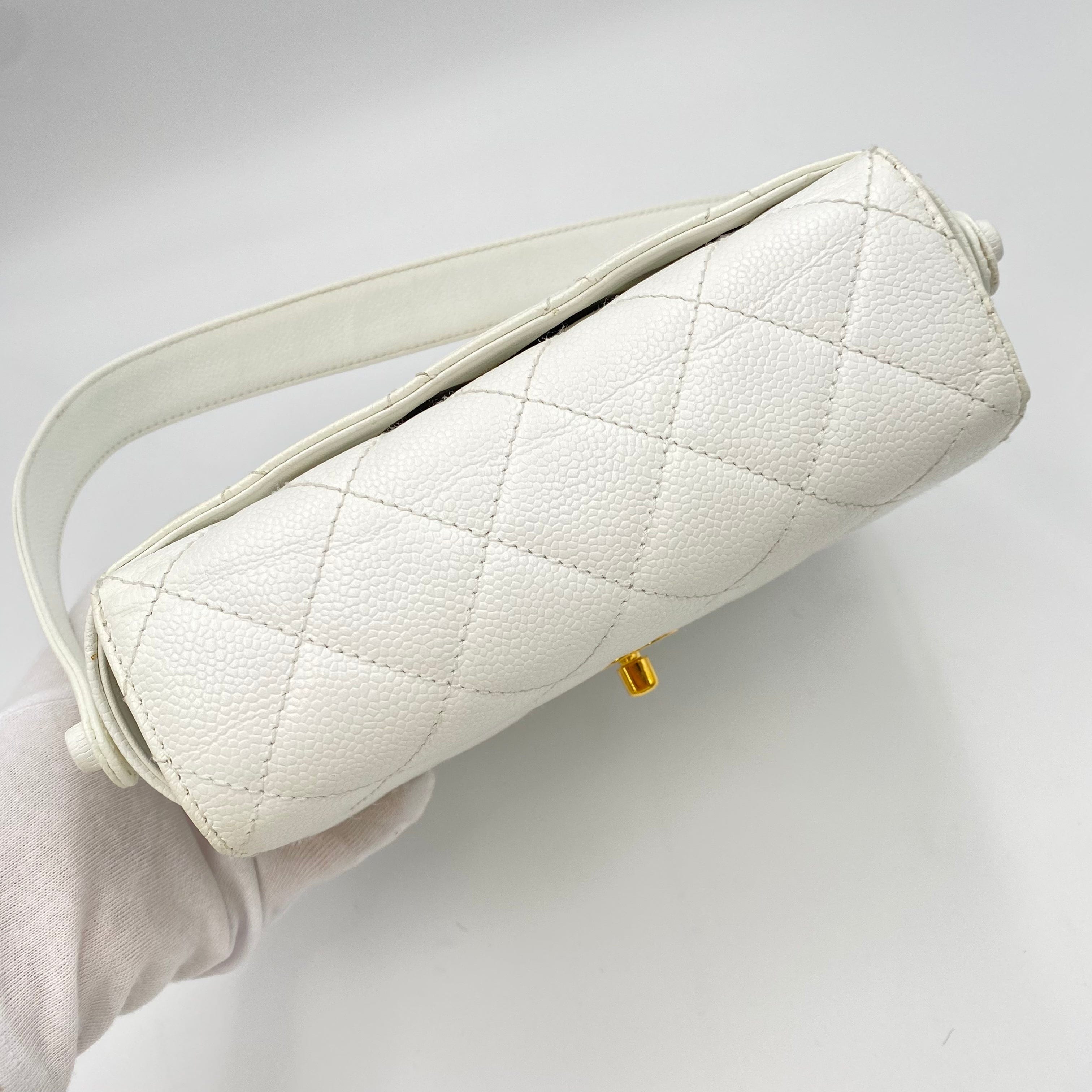 Chanel CHANEL VINTAGE ONE SHOULDER BAG WHITE CAVIAR SKIN 90211269