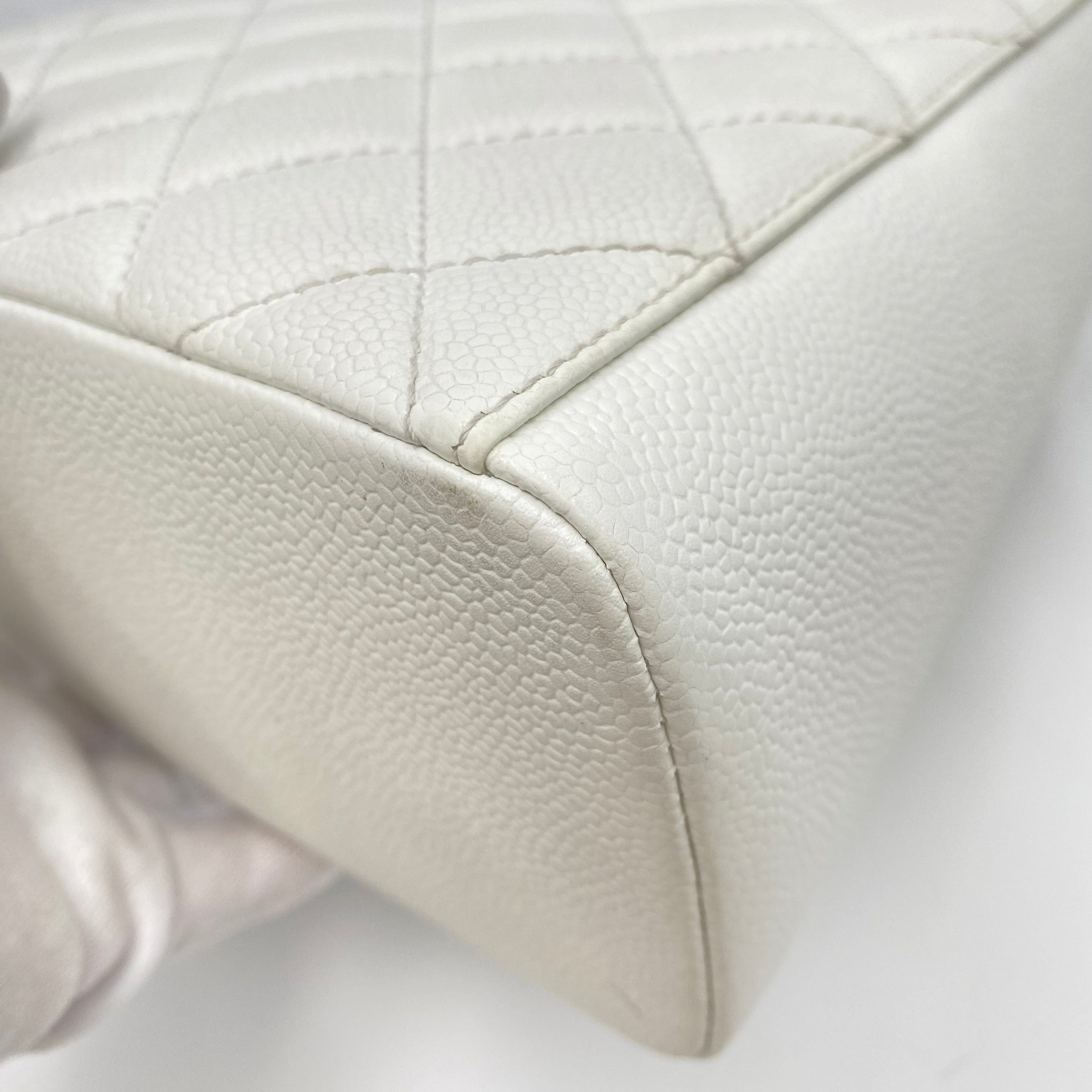 Chanel CHANEL VINTAGE ONE SHOULDER BAG WHITE CAVIAR SKIN 90211269