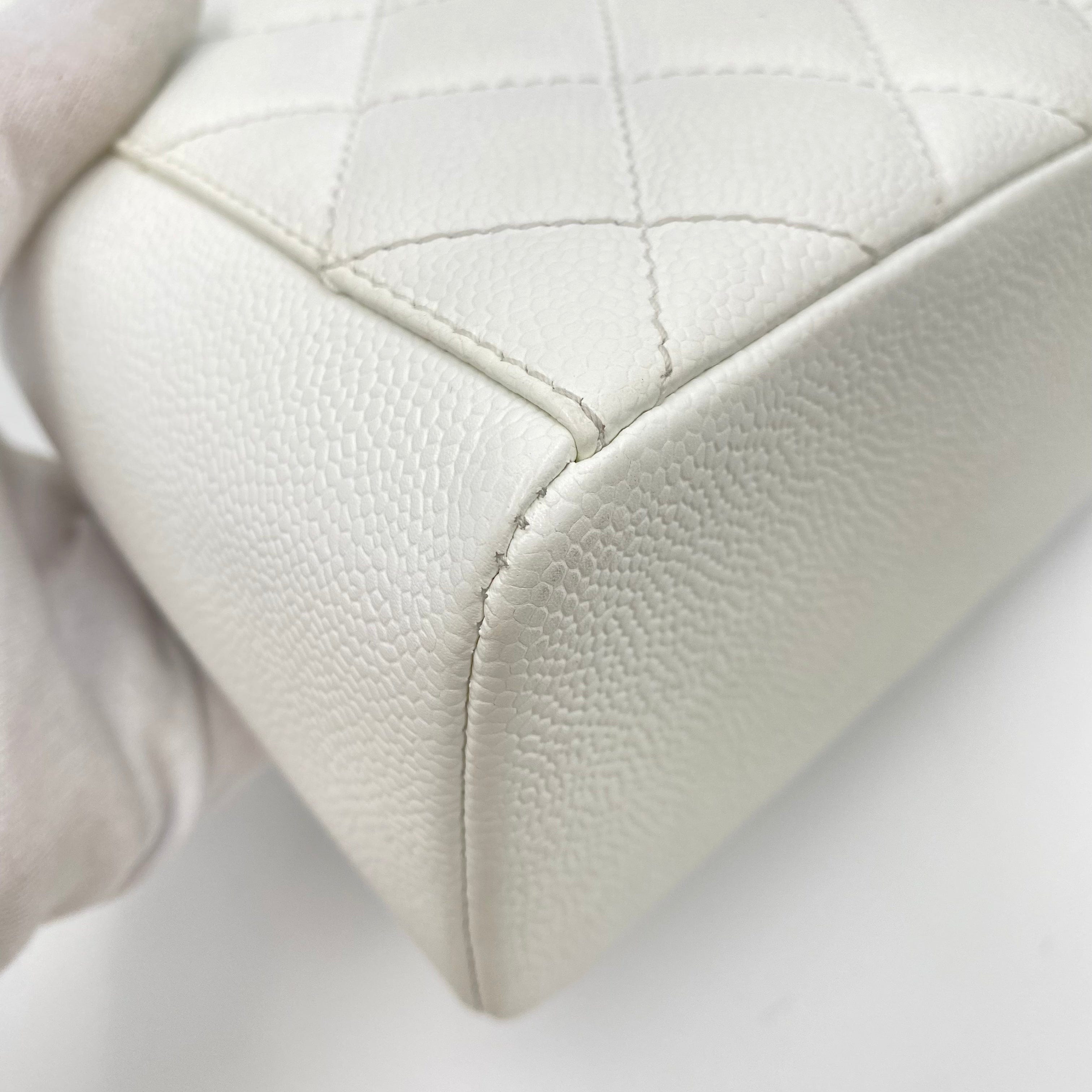 Chanel CHANEL VINTAGE ONE SHOULDER BAG WHITE CAVIAR SKIN 90211269