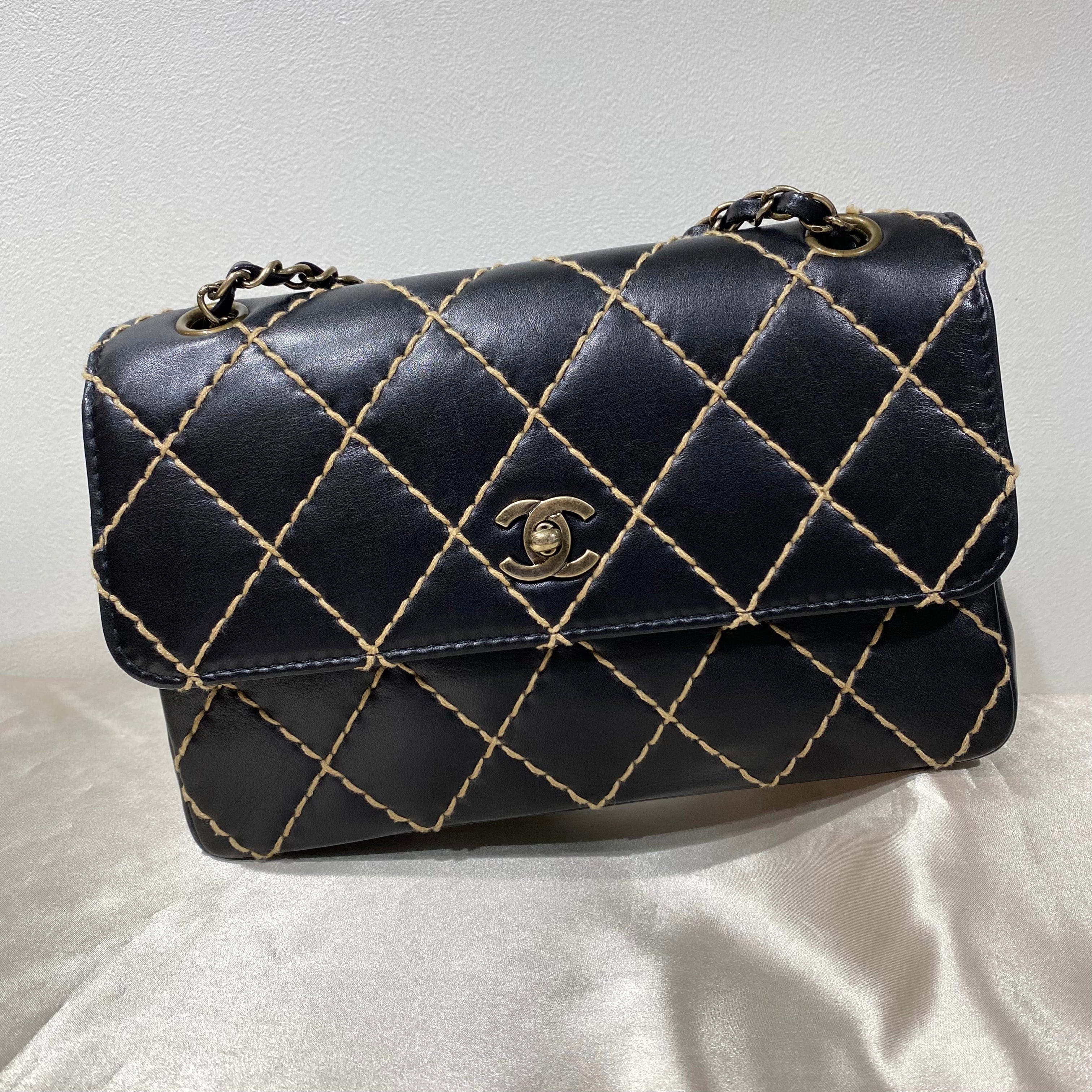 Chanel CHANEL VINTAGE WILD STITCH CHAIN SHOULDER BAG BLACK LAMB SKIN 90193508