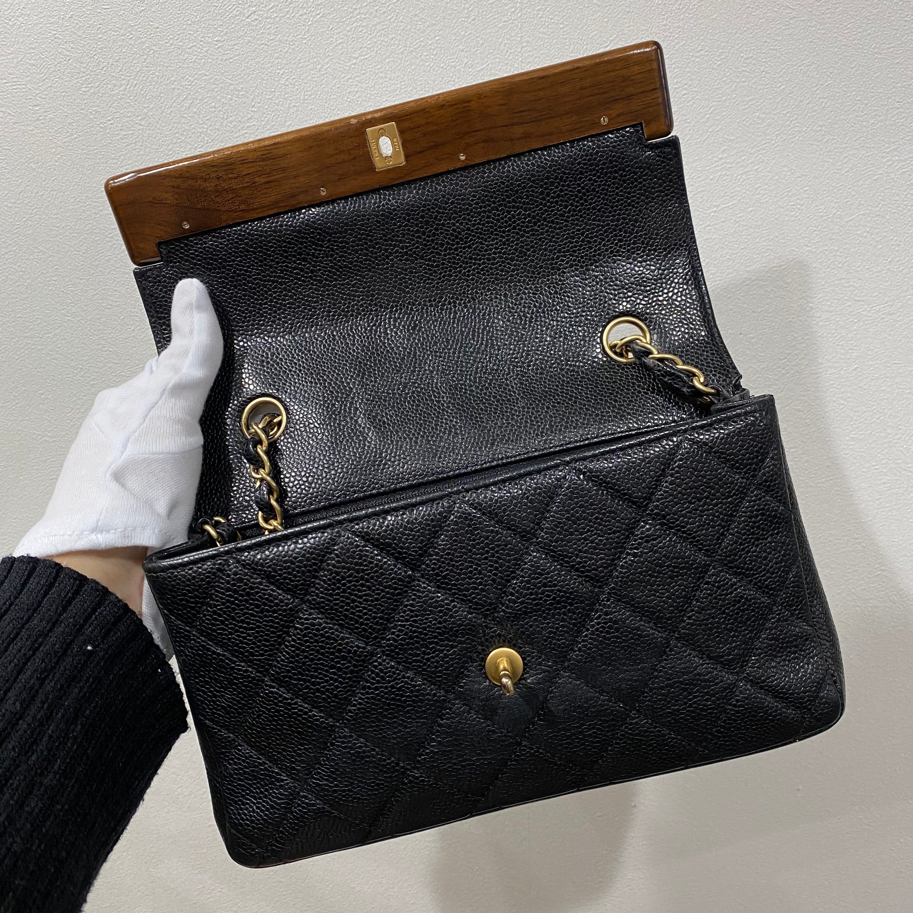 Chanel CHANEL VINTAGE WOOD FLAP CHAIN SHOULDER BAG BLACK CAVIAR SKIN 90213611