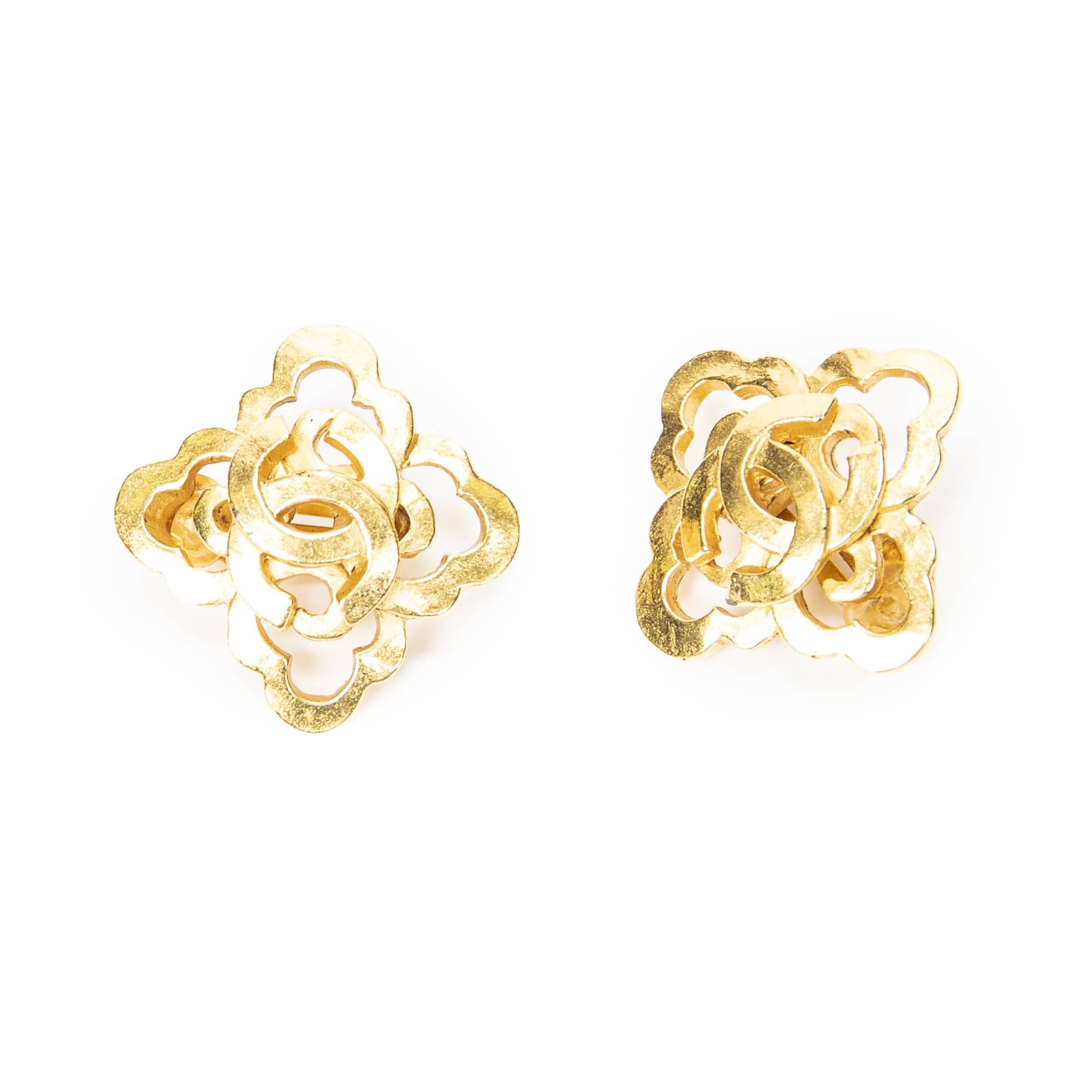 Chanel Chanel Gold Stainless Steel without Nickel CC Floral-Shaped Clip On Earrings ABC6574