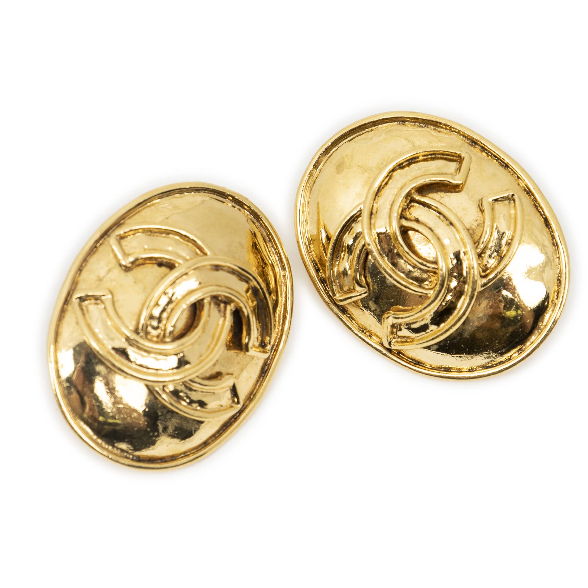 Chanel Chanel Gold Stainless Steel without Nickel CC Oval Clip On Earrings ABC5778