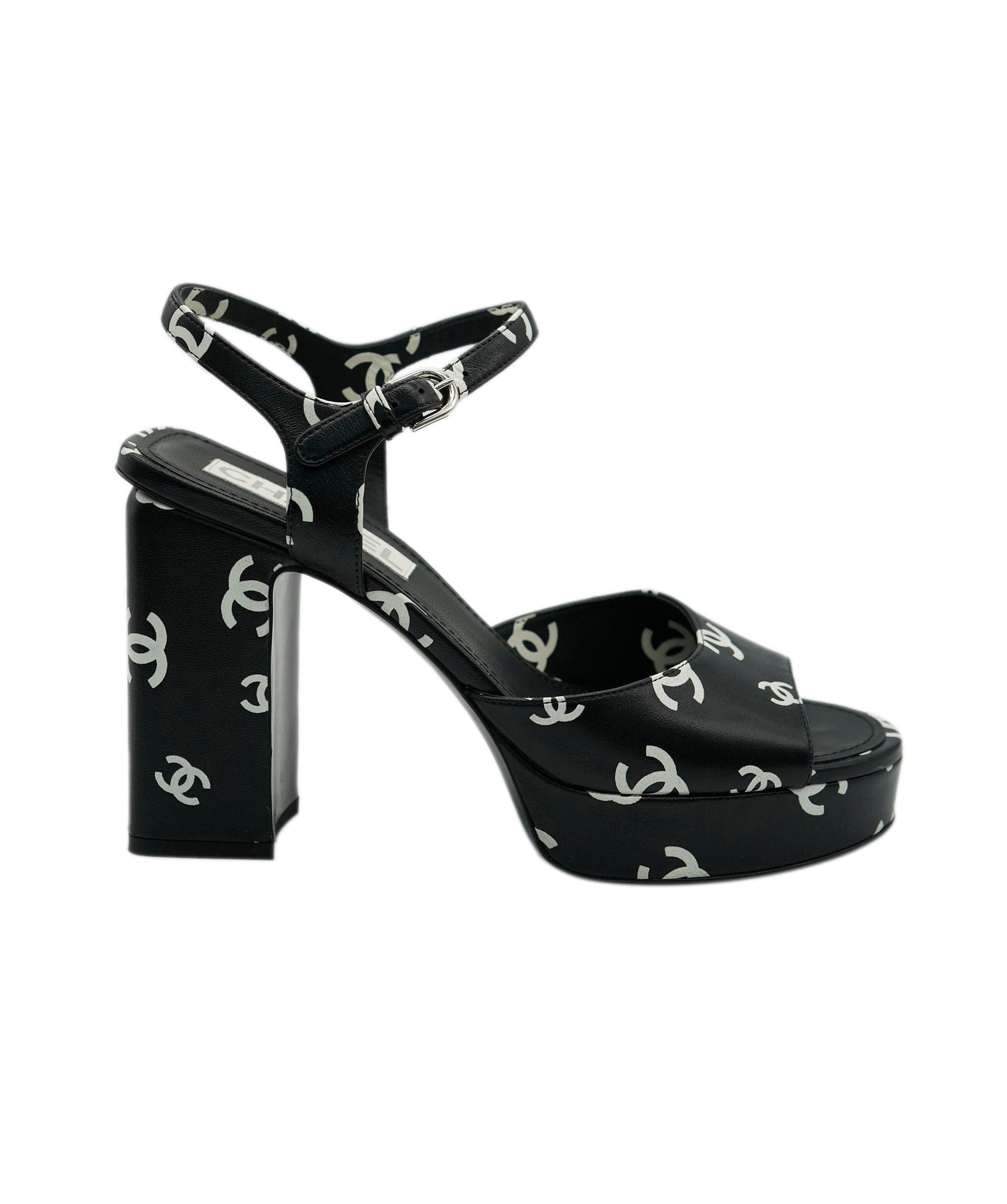Chanel Chanel Logo Black & White Heels - DXBS2967