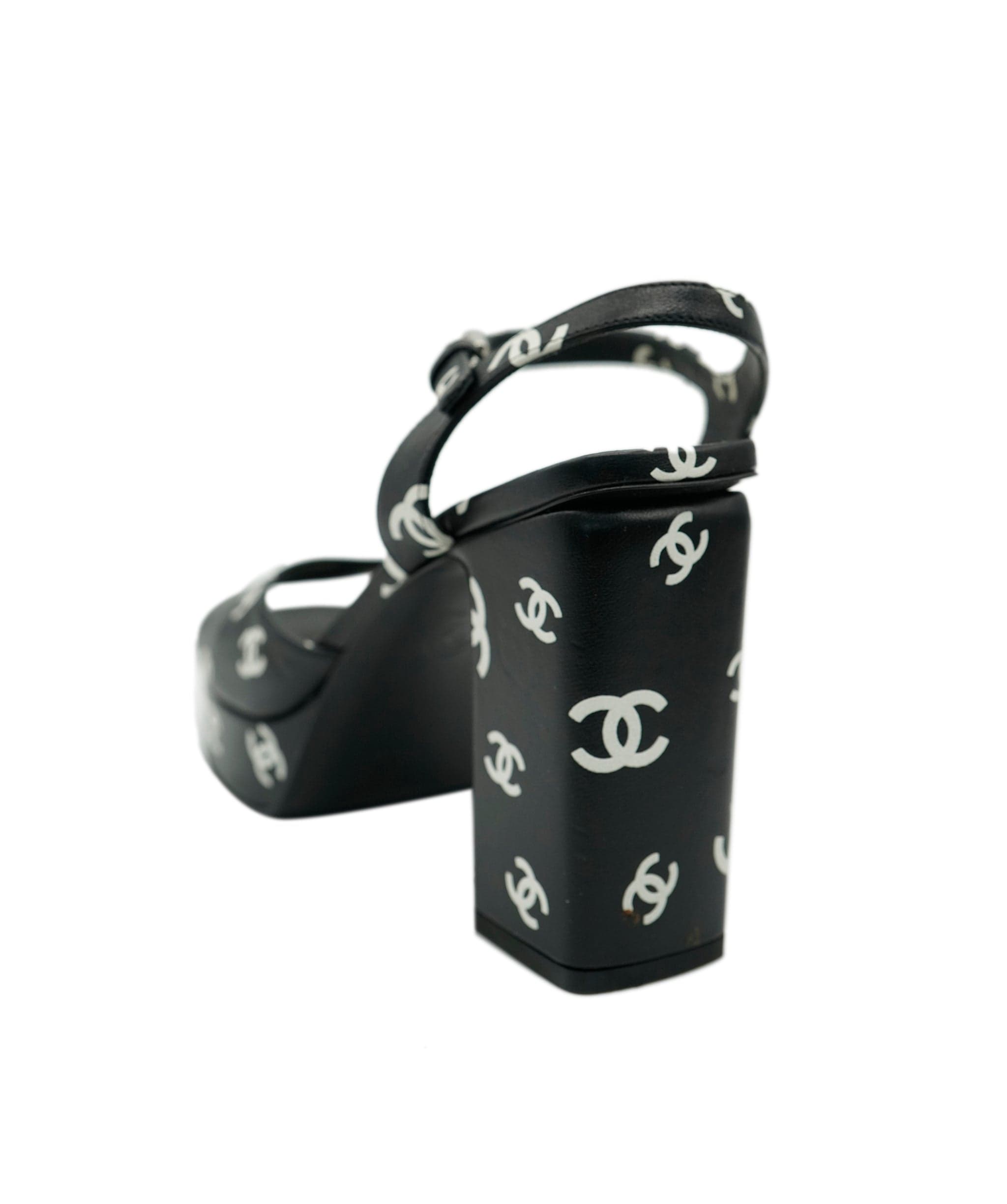 Chanel Chanel Logo Black & White Heels - DXBS2967