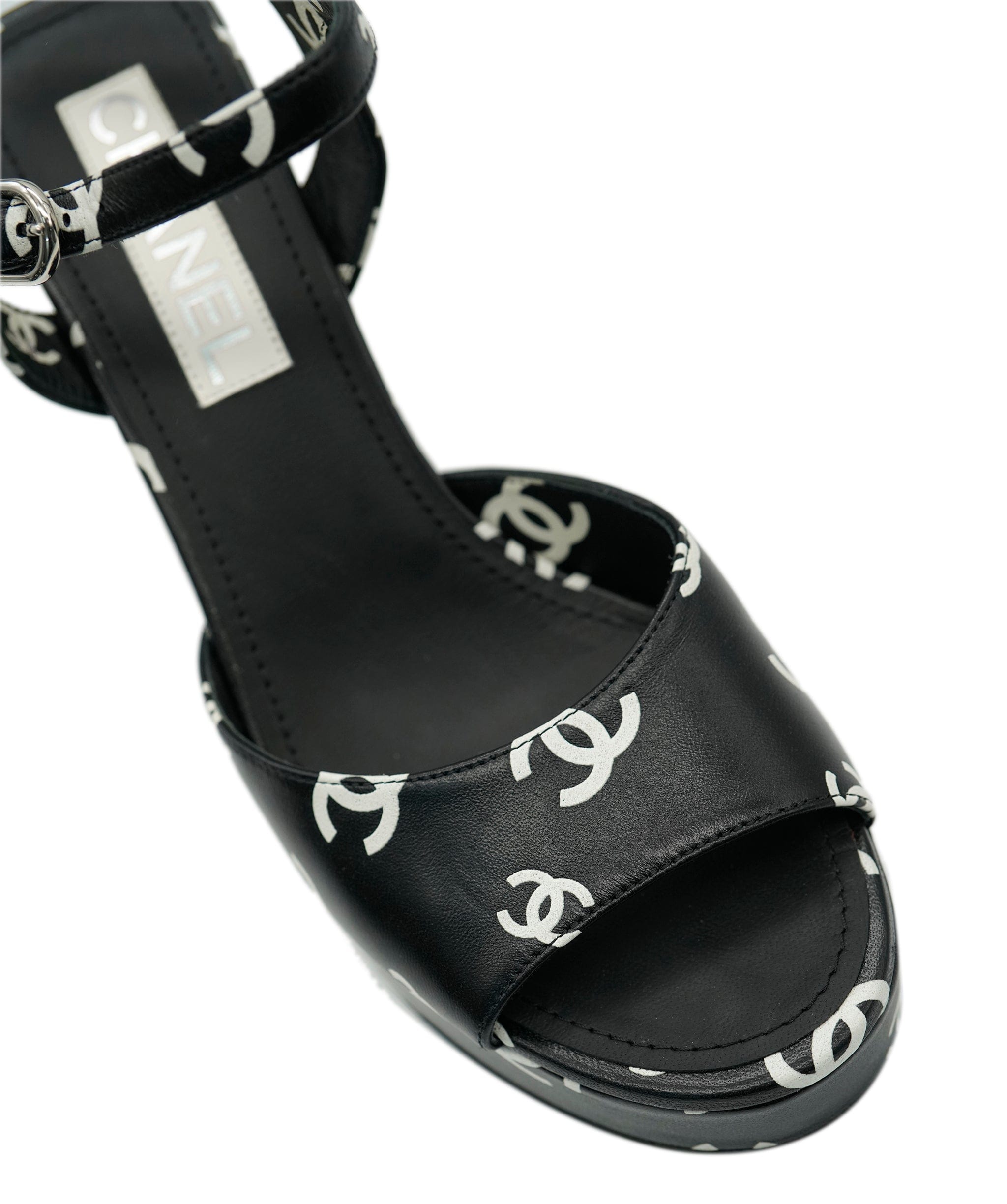 Chanel Chanel Logo Black & White Heels - DXBS2967
