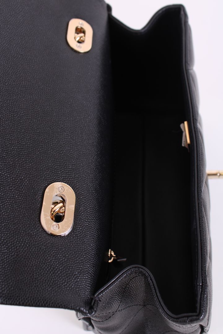 Chanel Chanel Retro Twist Caviar Handbag Black