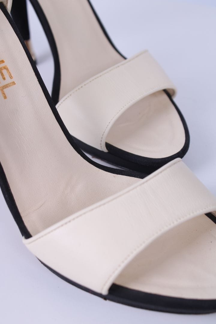 Chanel Chanel Ankle Strap Heels Cream/ Black 39.5