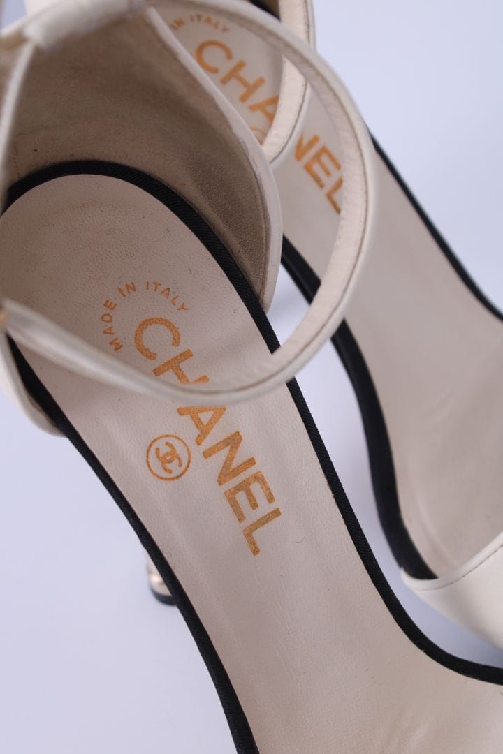 Chanel Chanel Ankle Strap Heels Cream/ Black 39.5