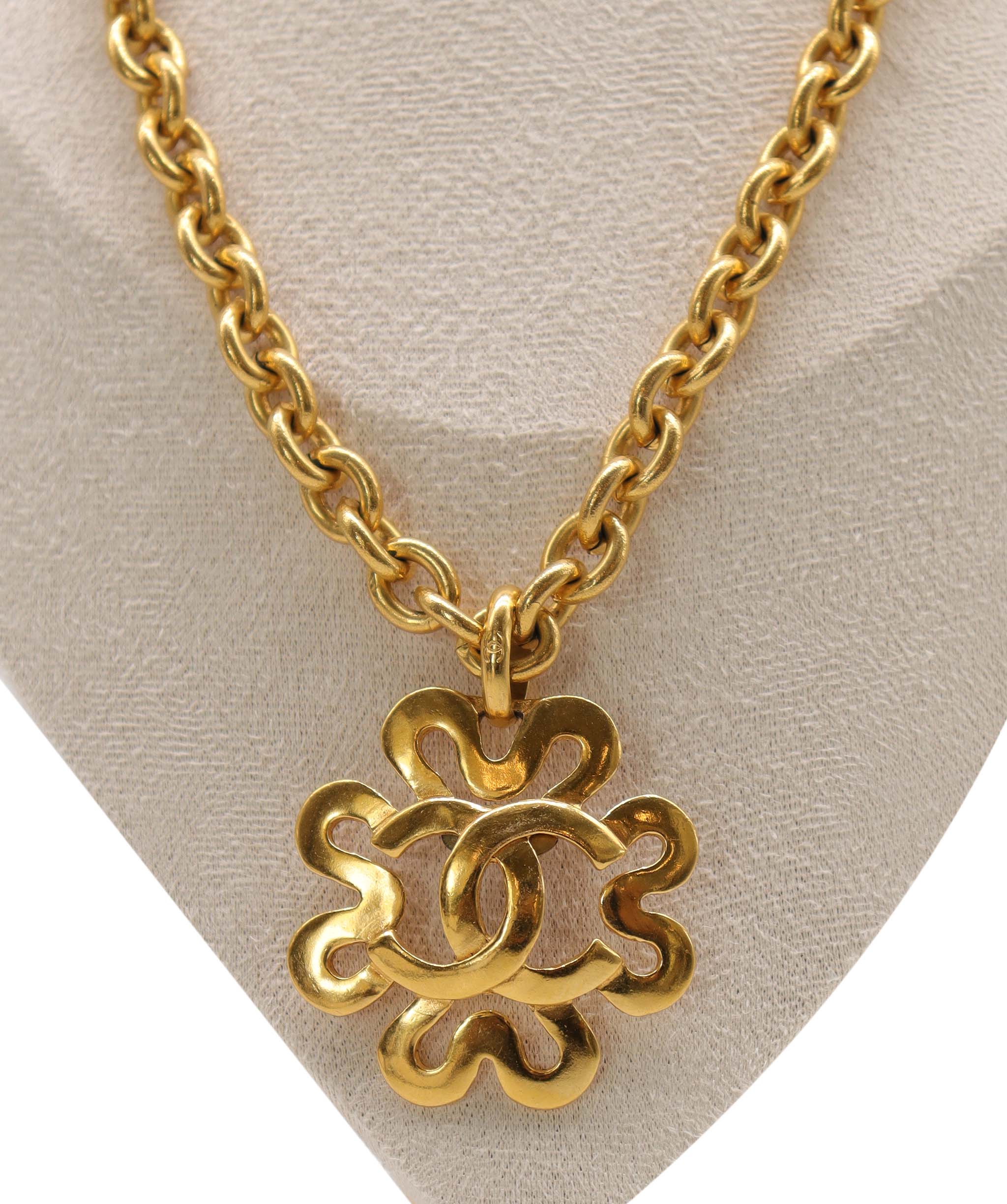 Chanel Chanel 24k Gold 1995 Floral CC Pendant Belt / Necklace AGC2881