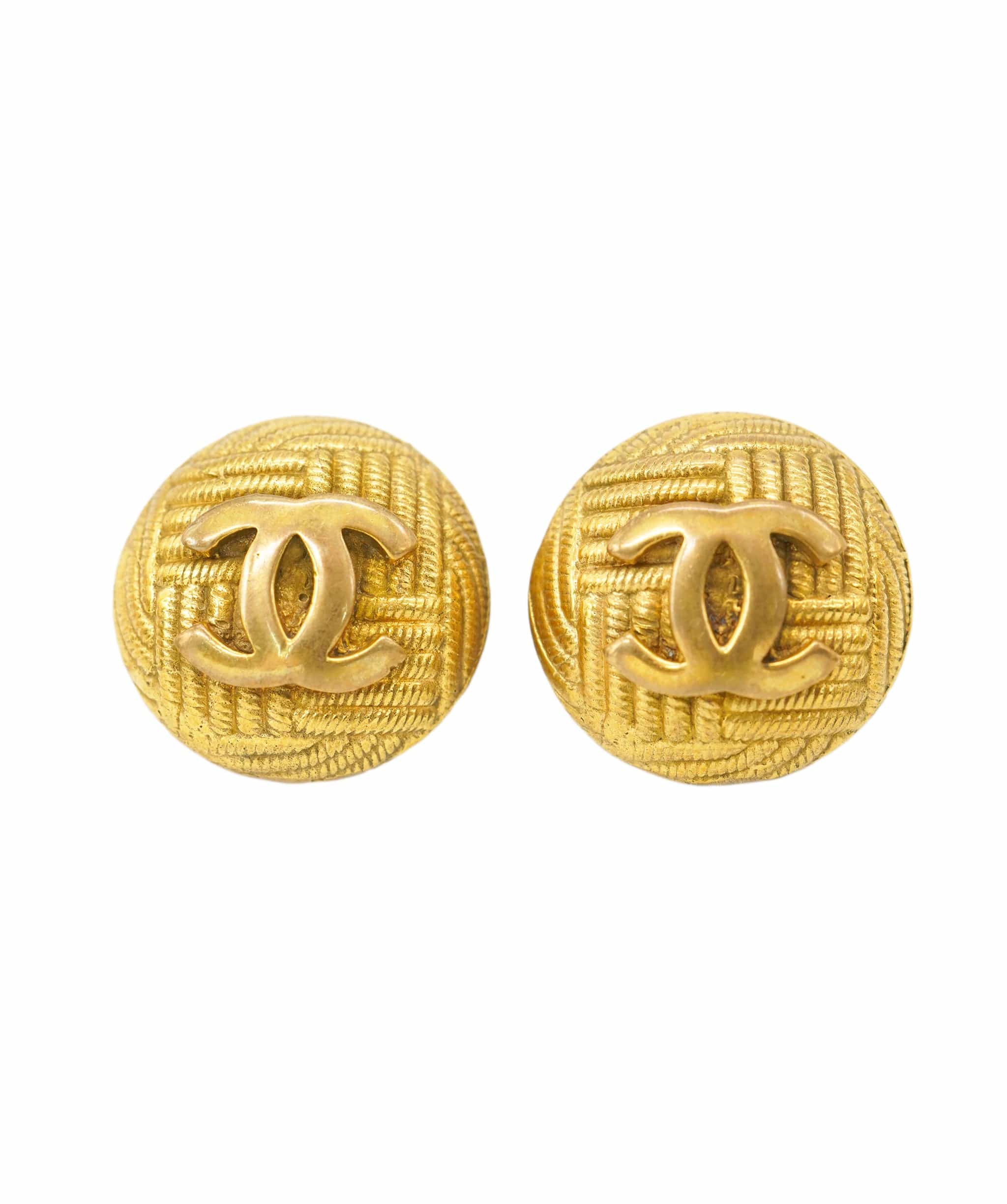 Chanel Chanel 24kt Gold CC Clip On Earrings ALC2610