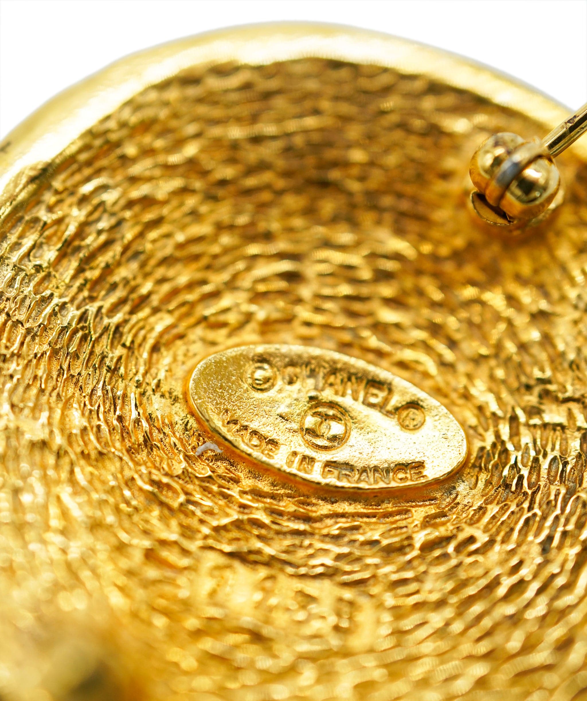 Chanel CHANEL BROOCH CAMBON CIRCLE ACCESSORY 90271755
DBXS3623