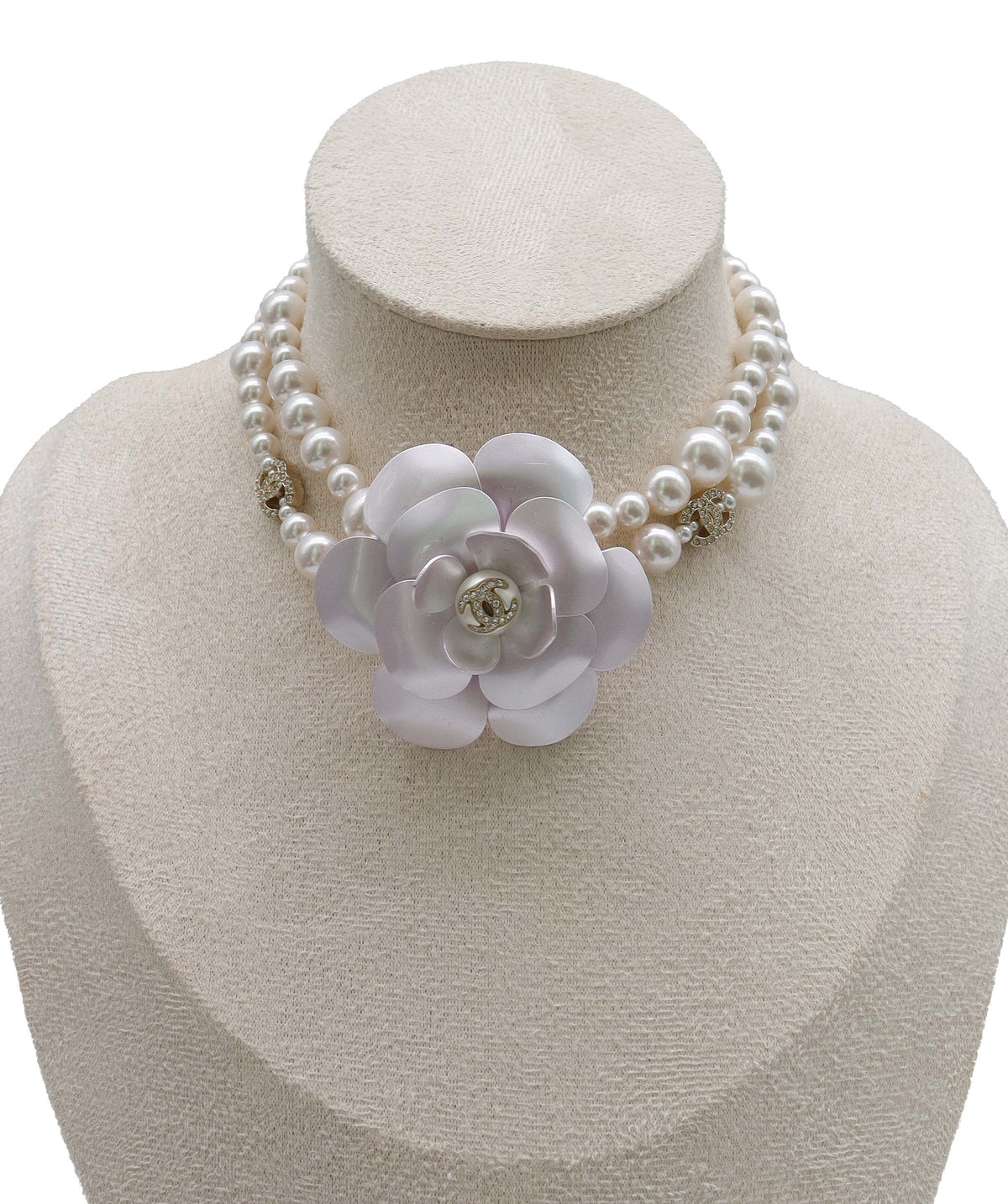 Chanel Chanel Camelia Pearl Choker DXBK0313