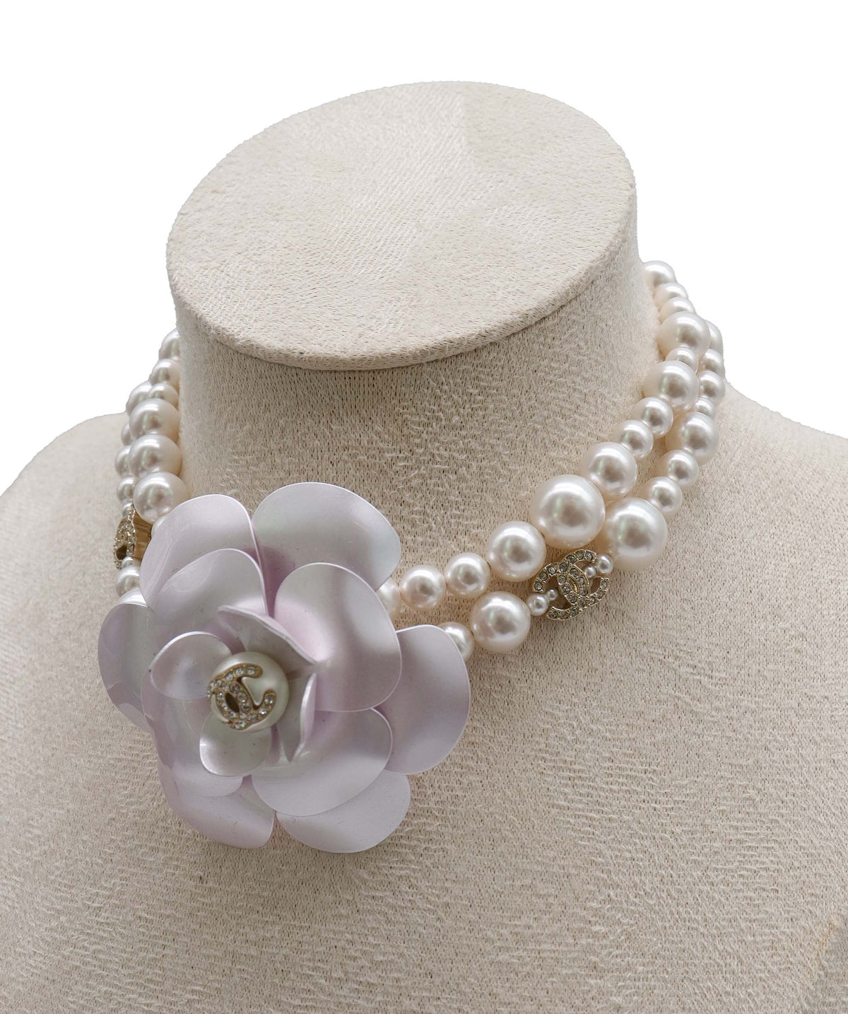 Chanel Chanel Camelia Pearl Choker DXBK0313