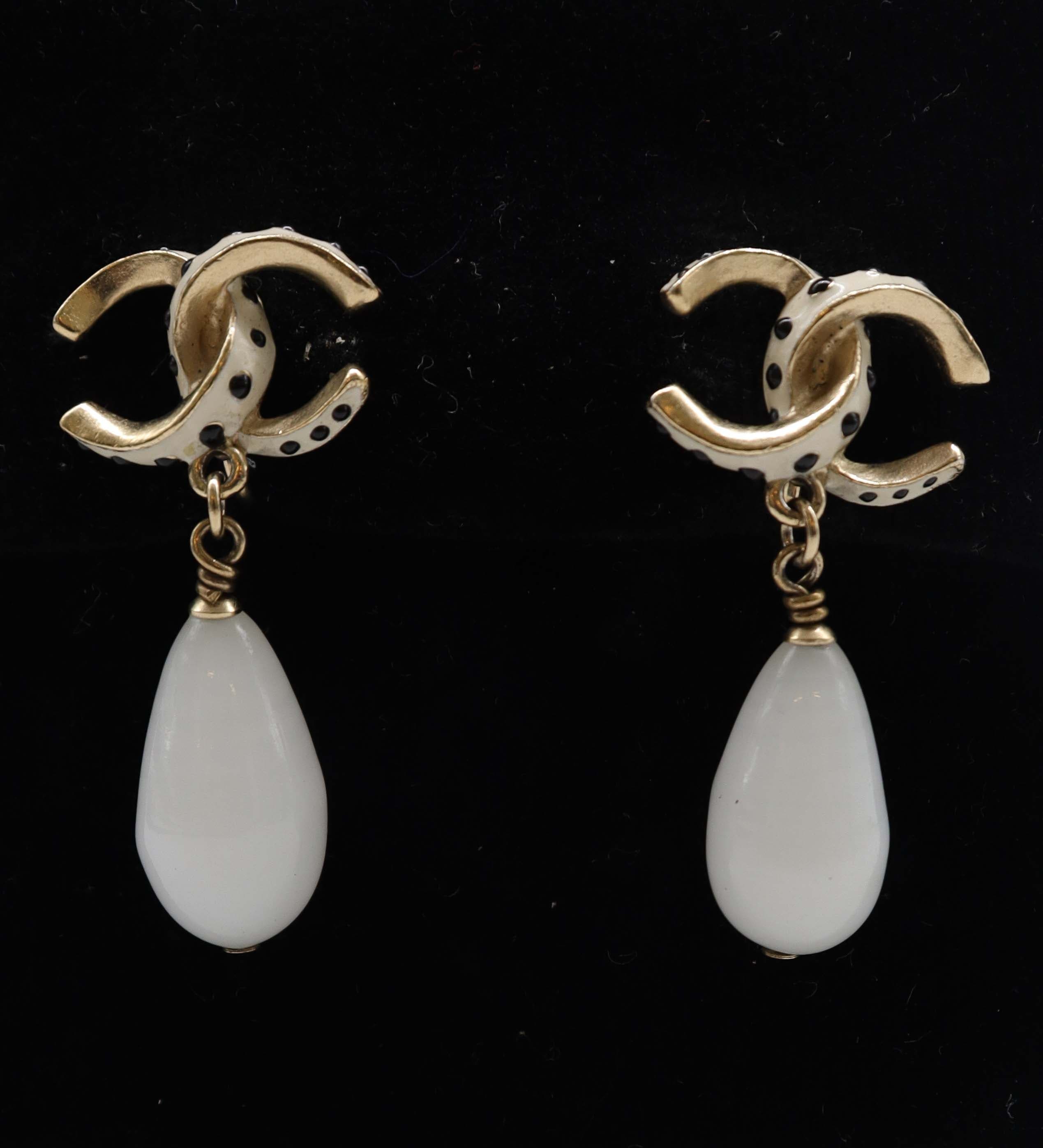 Chanel CHANEL EARRINGS COCOMARK SWING ACCESSORY 16C DXBS2871