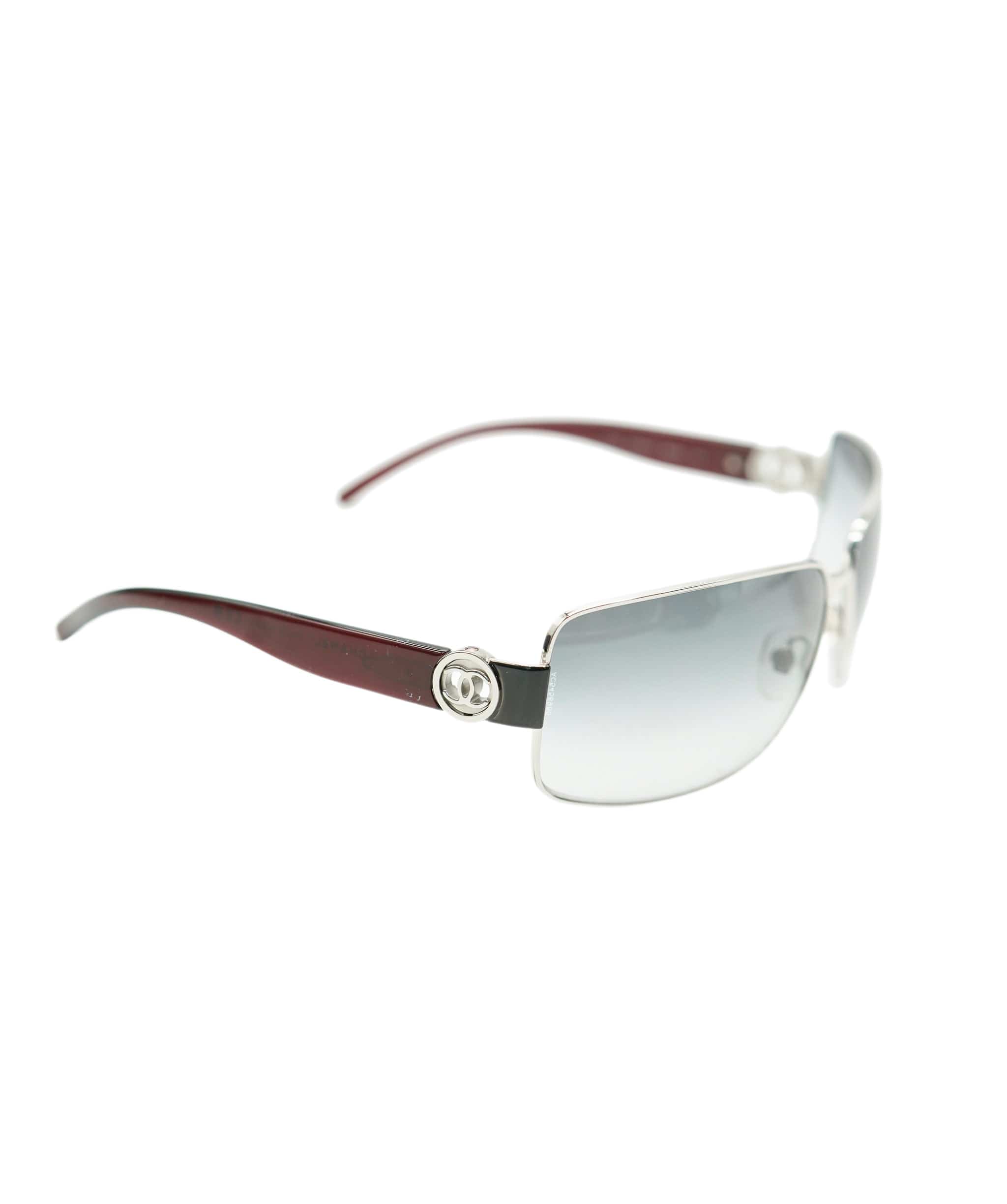 Chanel Chanel Vintage CC Sunglasses With Case ALC1714