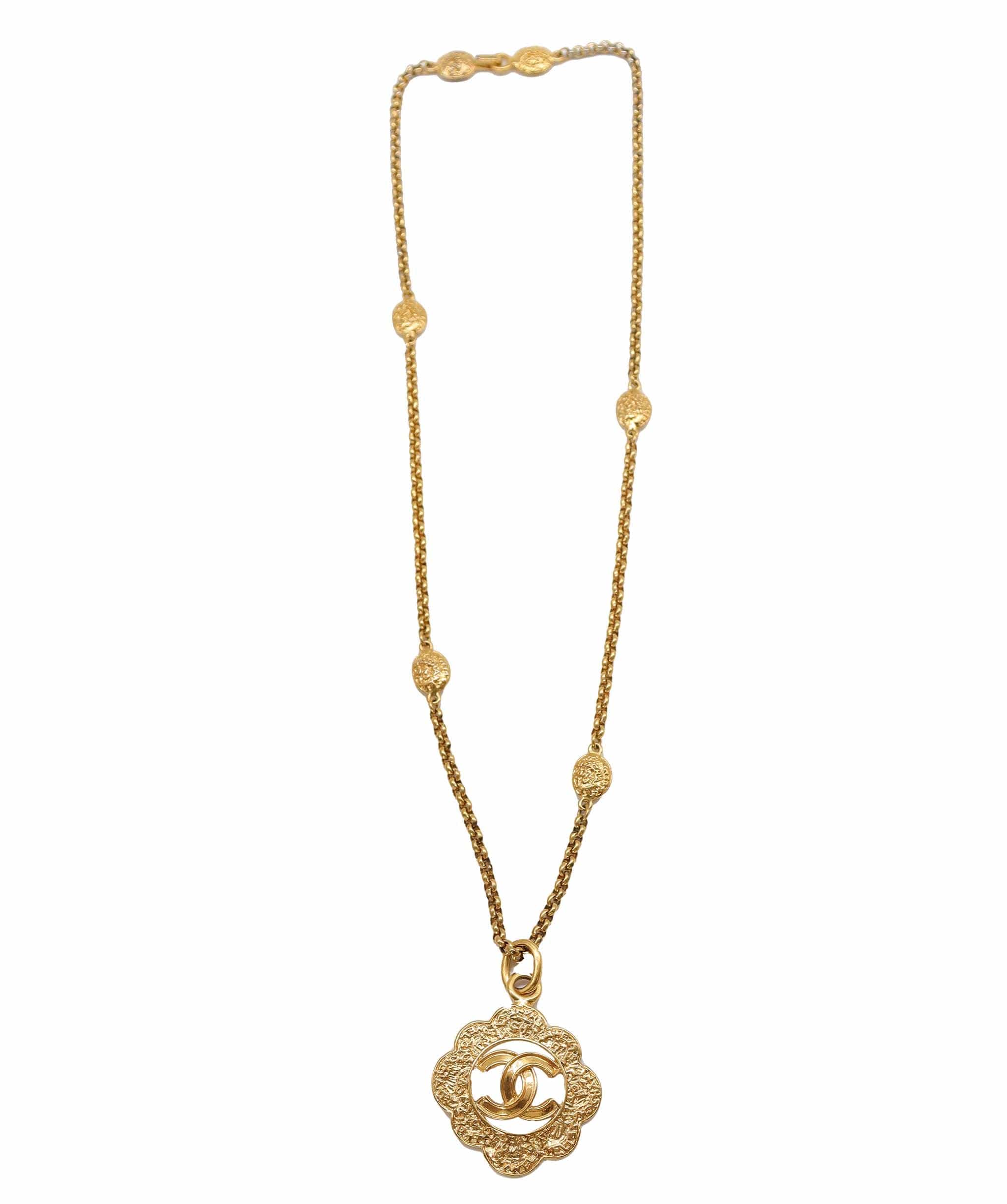 Chanel Chanel Vintage Gold CC Logo Chain Pendant Necklace DXBS4482
