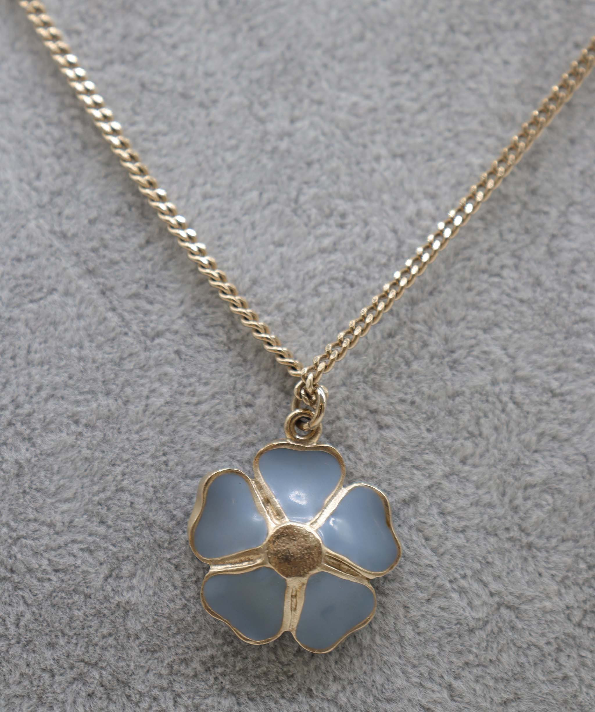 Chanel CHANEL VINTAGE NECKLACE RHINESTONE FLOWER ACCESSORY A14P DXBS2249