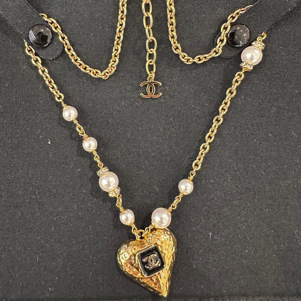 Chanel Chanel Pearl & Heart Necklace