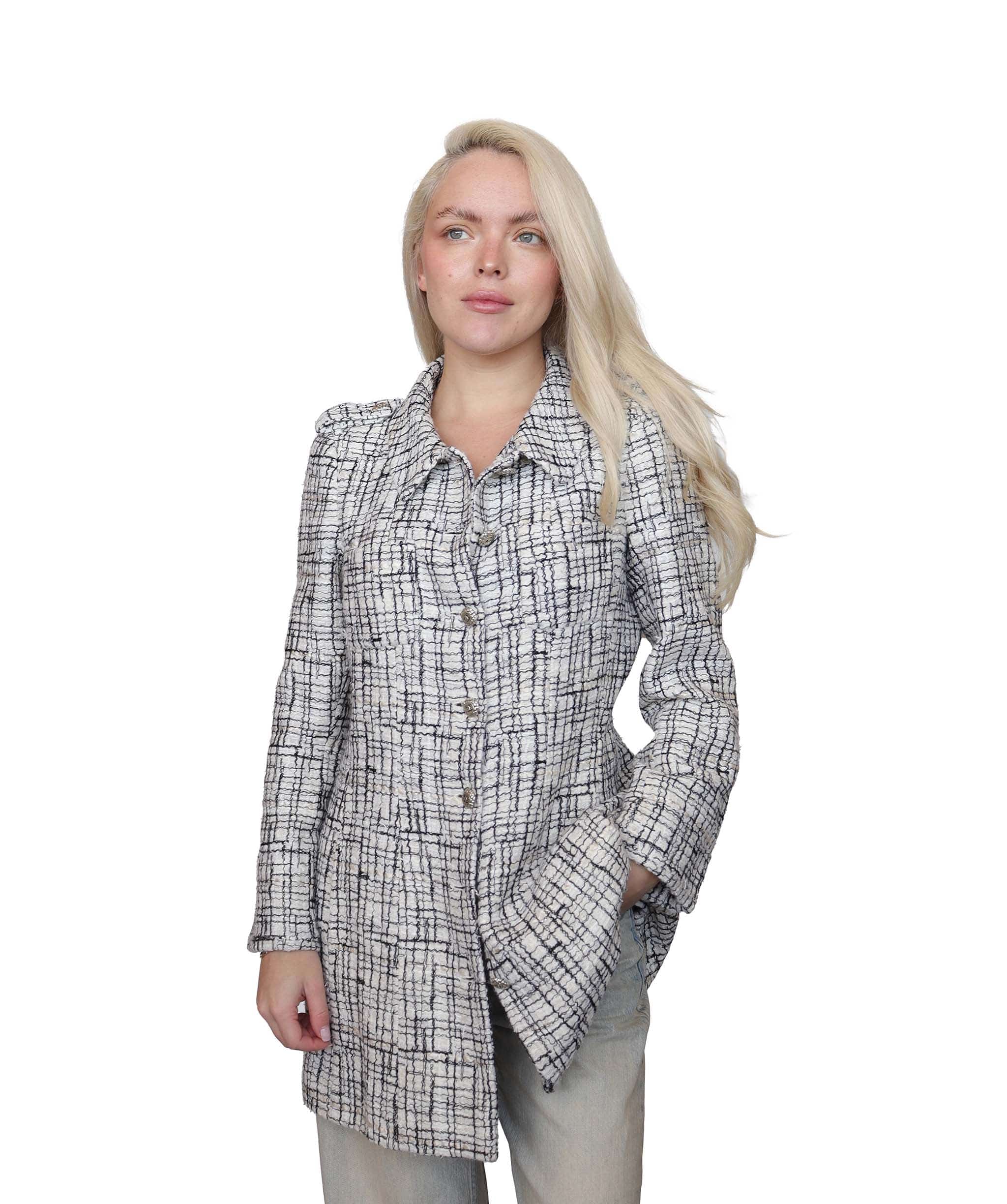 Chanel Chanel Black and White Tweed Coat - AGC1780