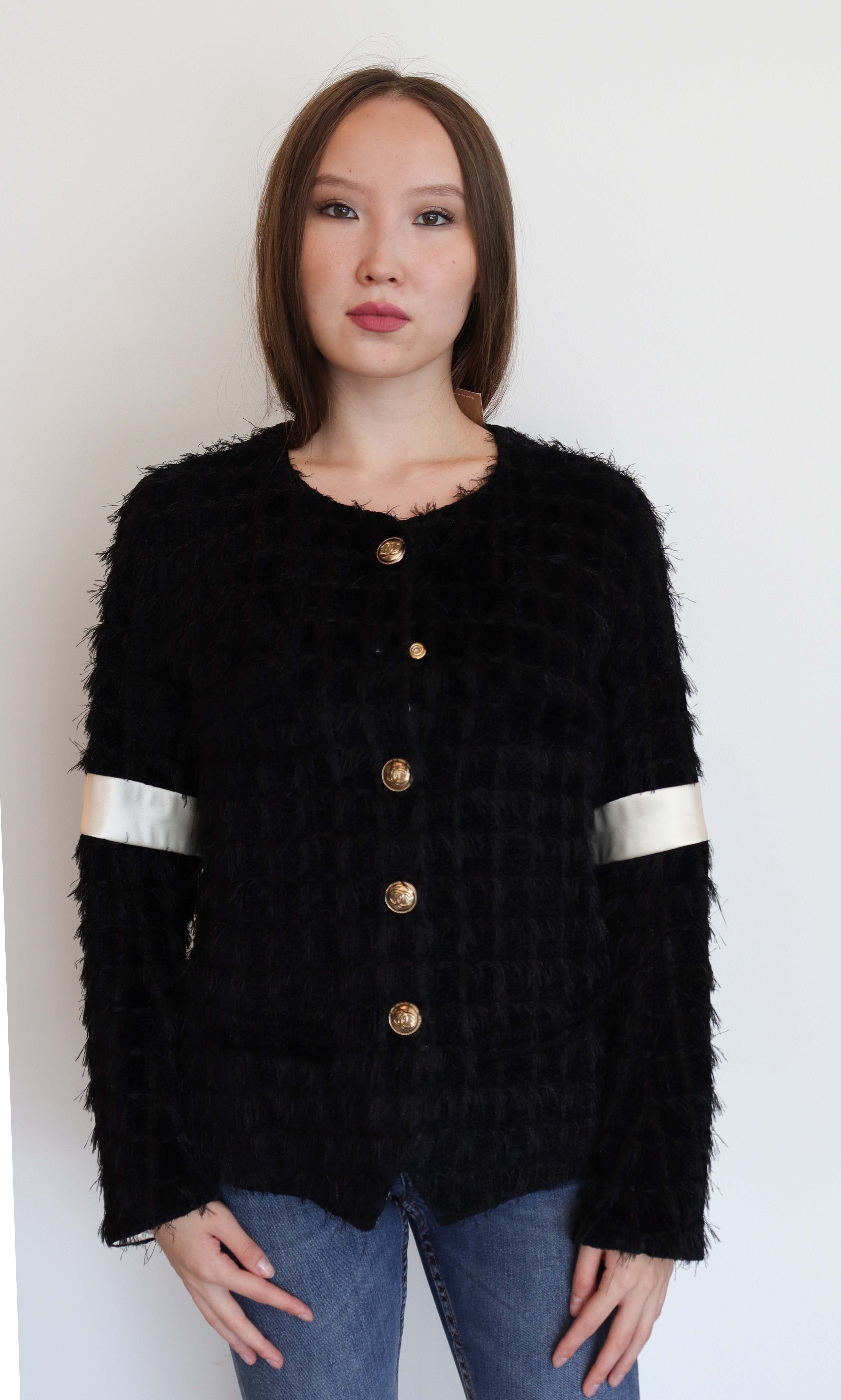 Chanel chanel black white tweed jacket DXBS2459