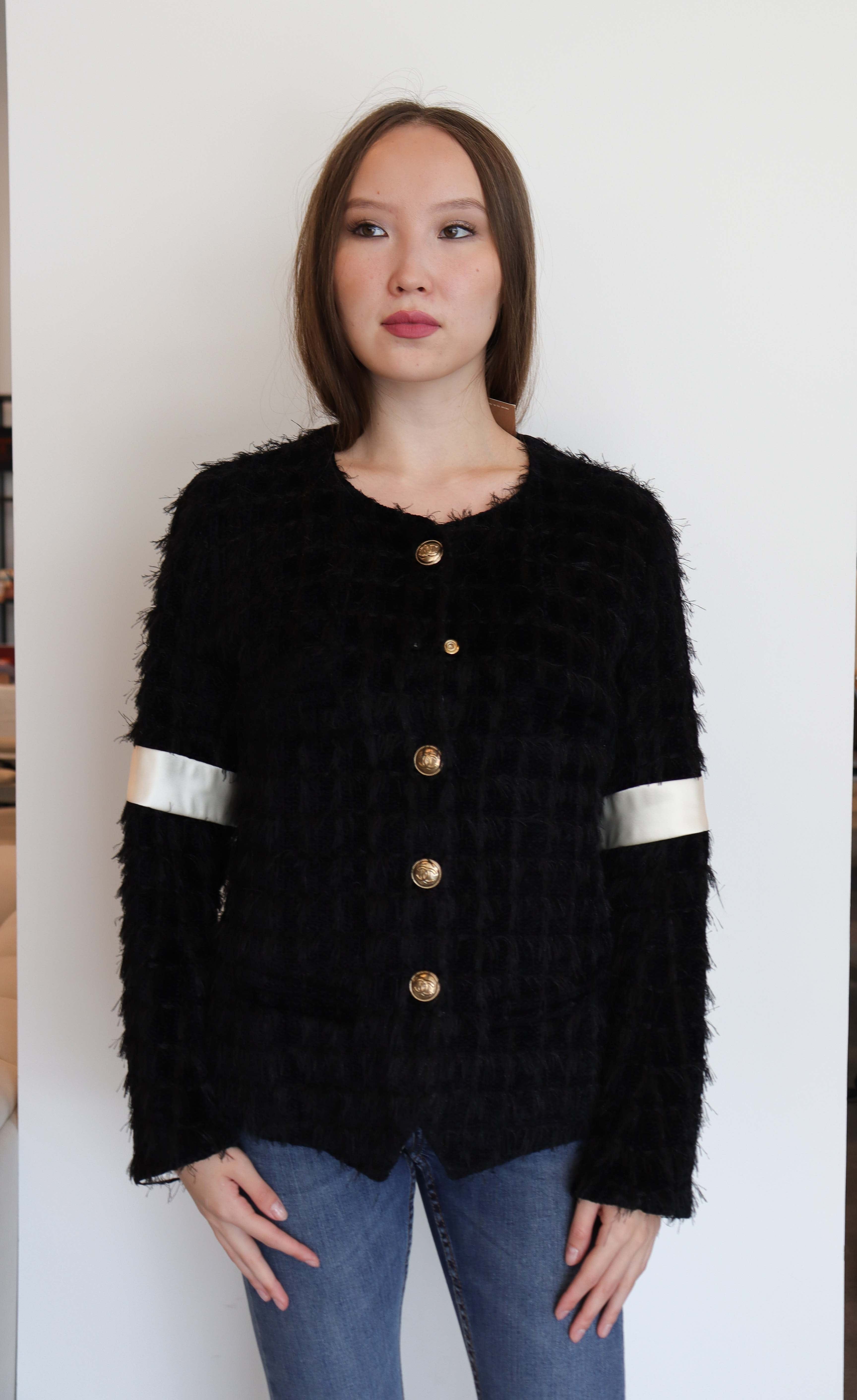 Chanel chanel black white tweed jacket DXBS2459