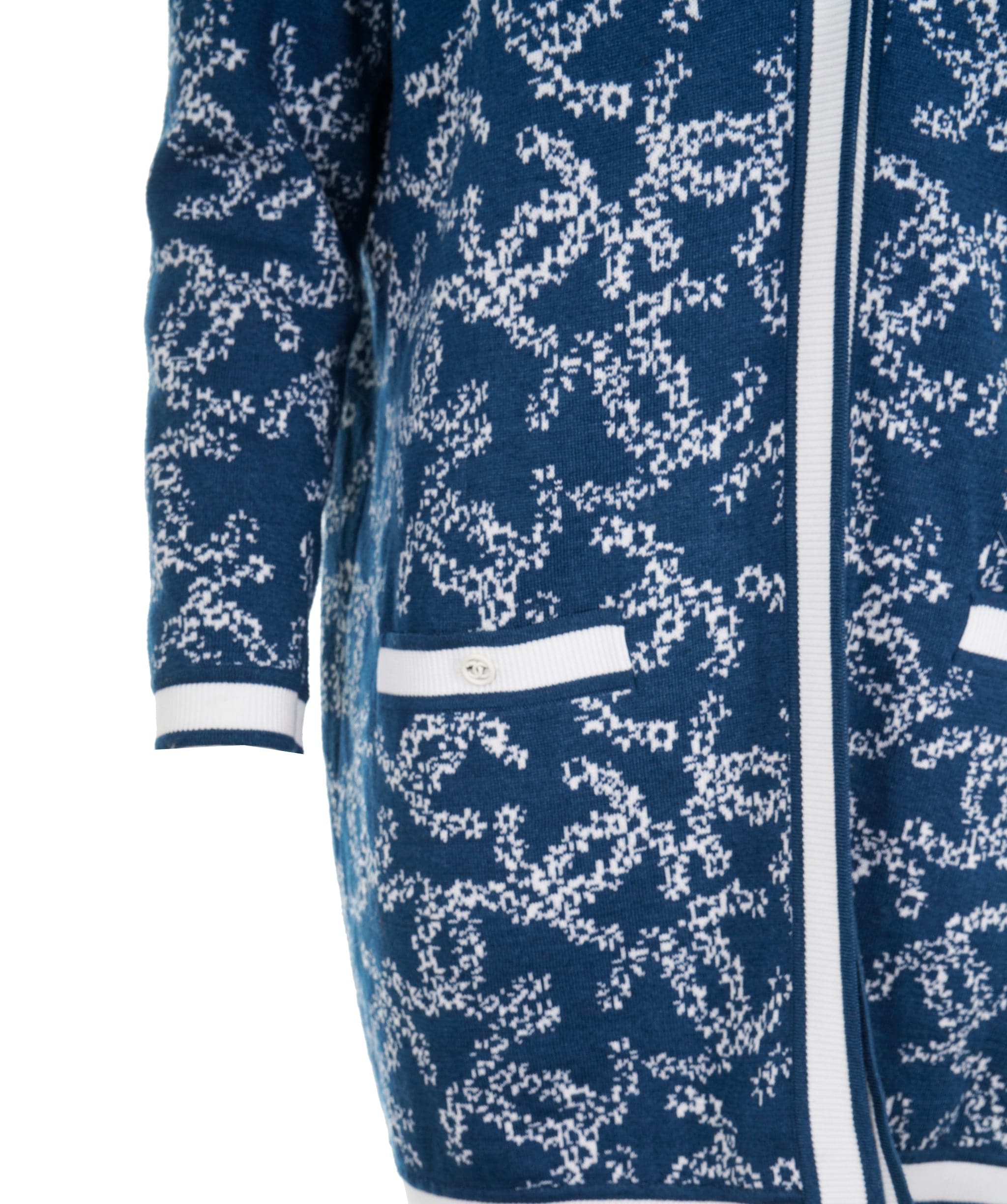 Chanel Chanel blue and white CC cardigan size 44 - AJC0695