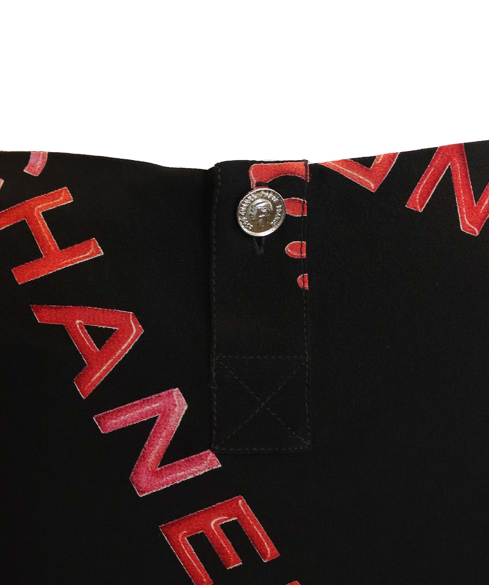 Chanel Chanel Rouge Logo Sleeveless Top Black DXBS4329