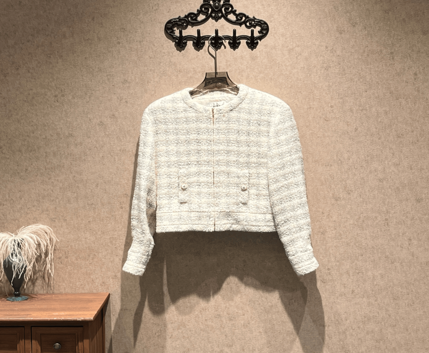 Chanel Chanel Snow Collection Off-White Tweed Jacket / Size 38 / 99% New / 42608 SGC42608
