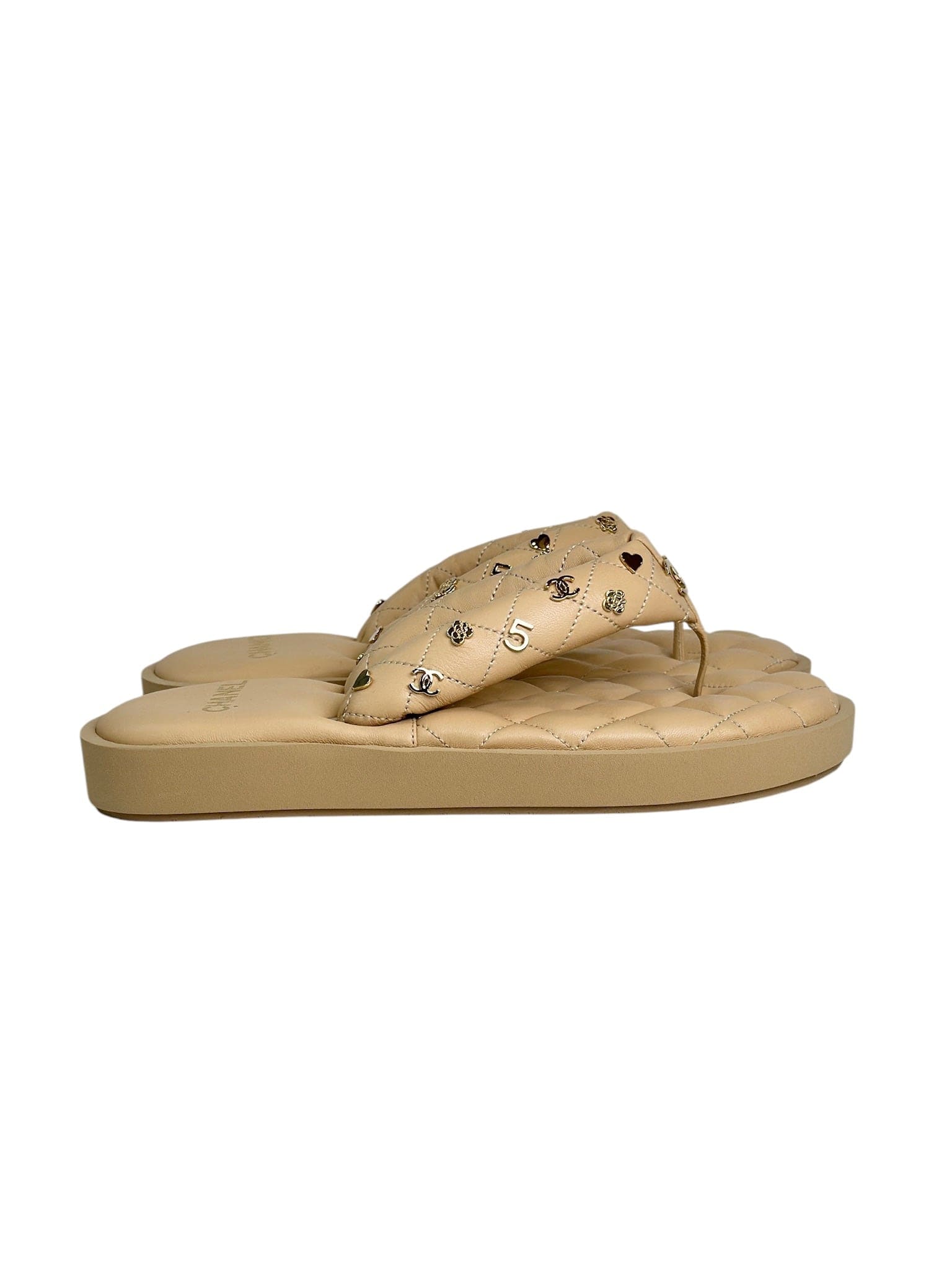 Chanel Chanel 23P Thongs With Charm 38#