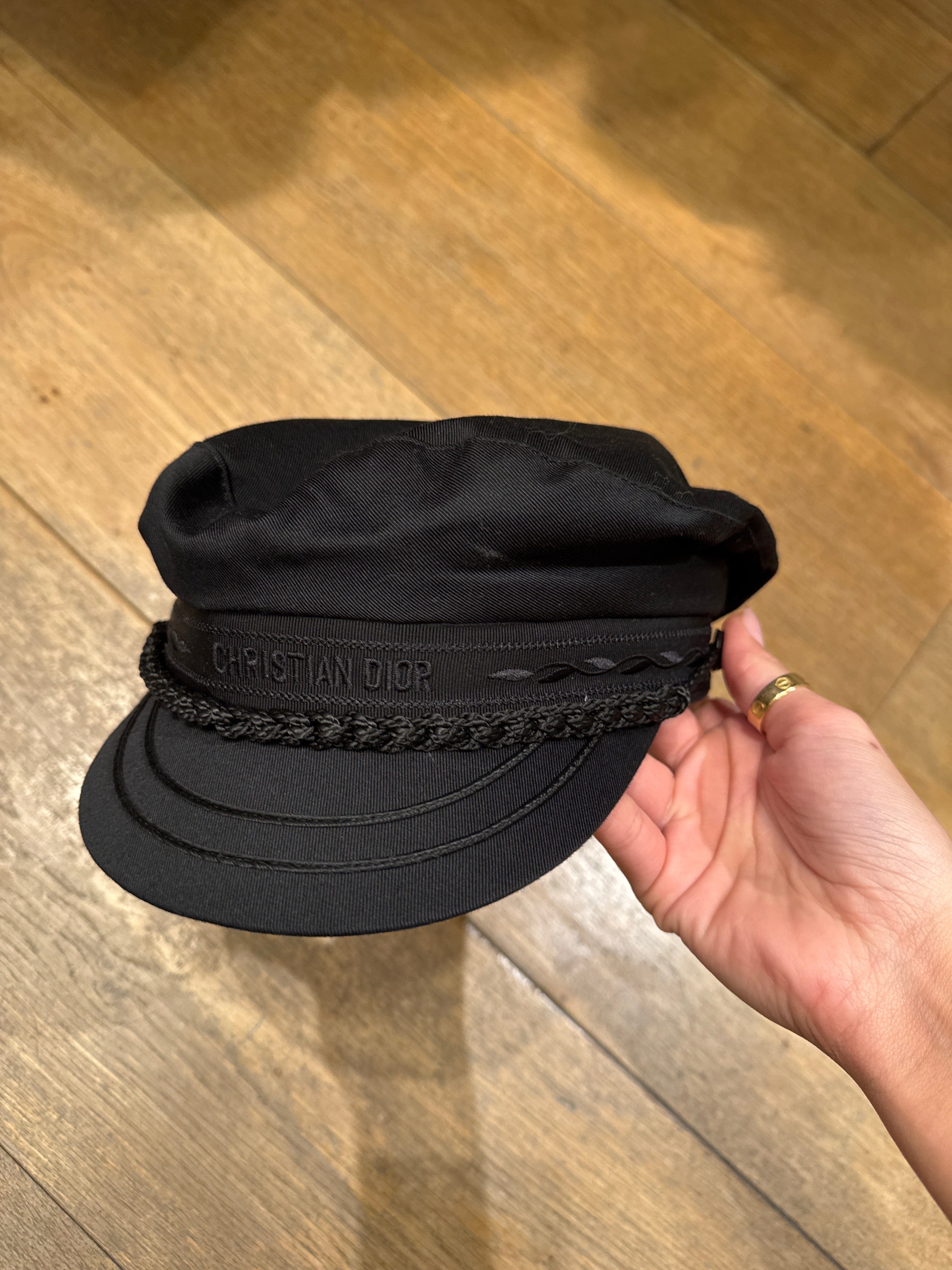 Christian Dior Christian Dior Gavroche black hat AGC2421