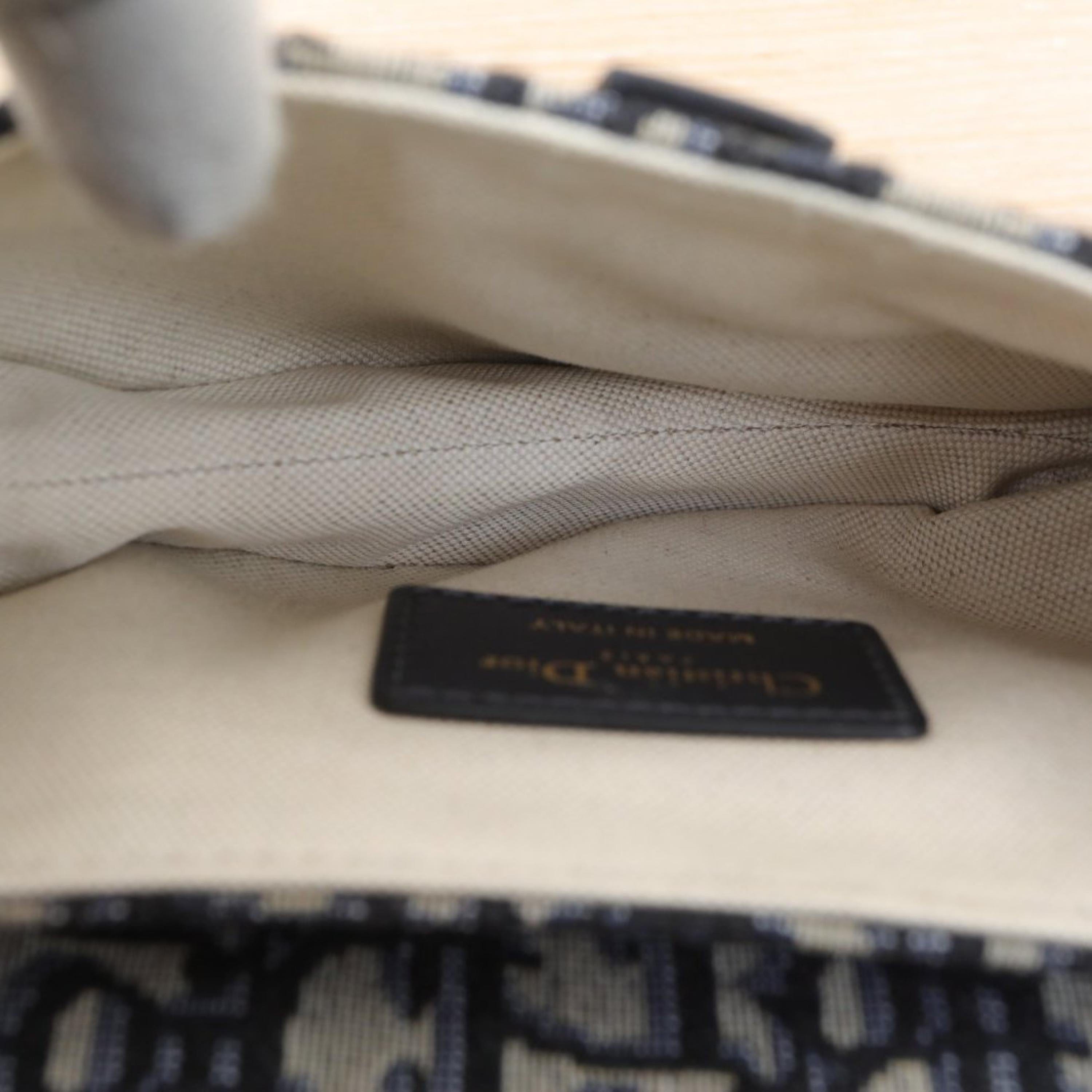 Christian Dior Christian Dior SADDLE Small 21 Strapless Dark Blue Canvas Gold Buckle 2020 Oblique Print
No accessories ALC3148