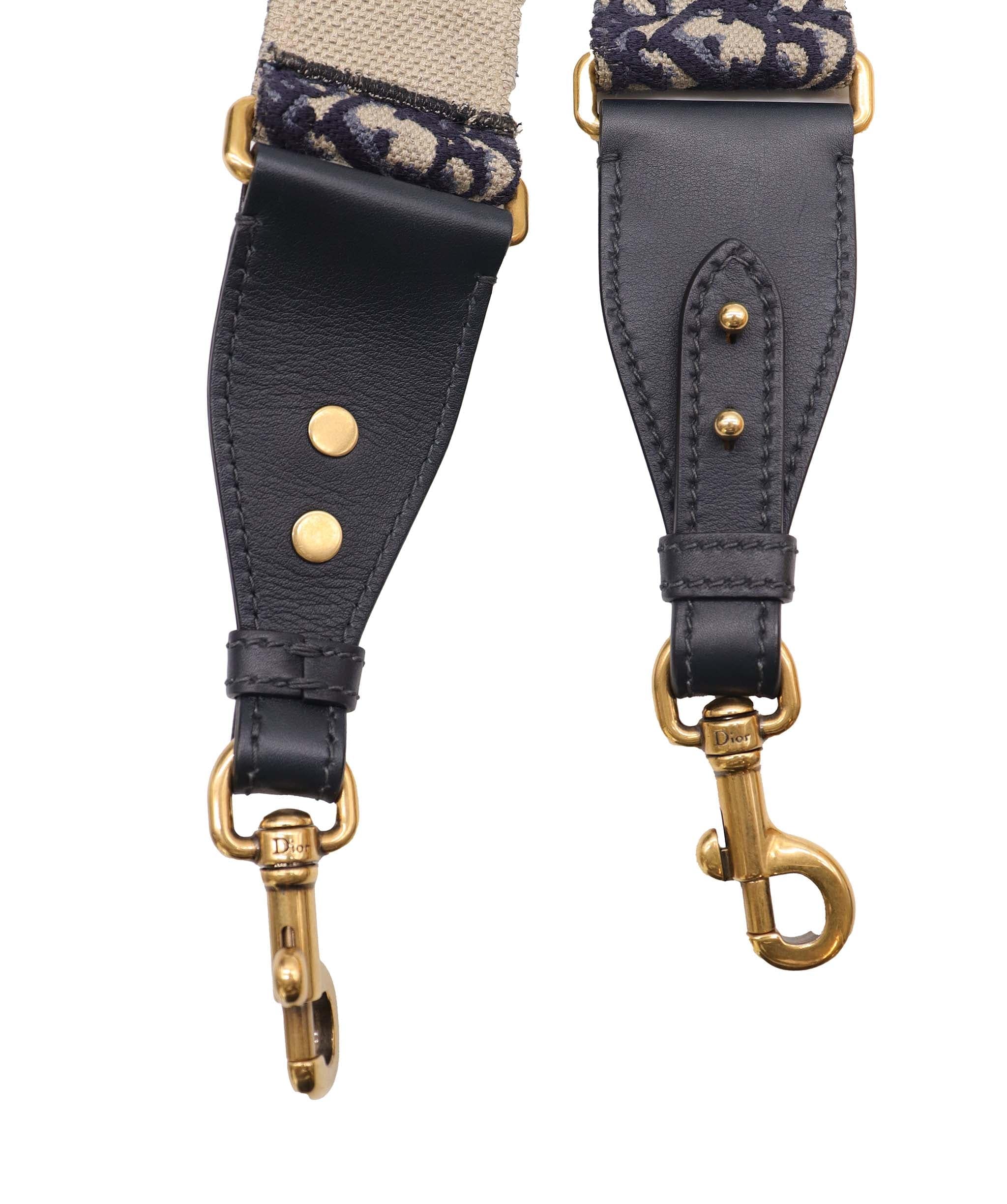 Christian Dior Dior Bag AGC3005