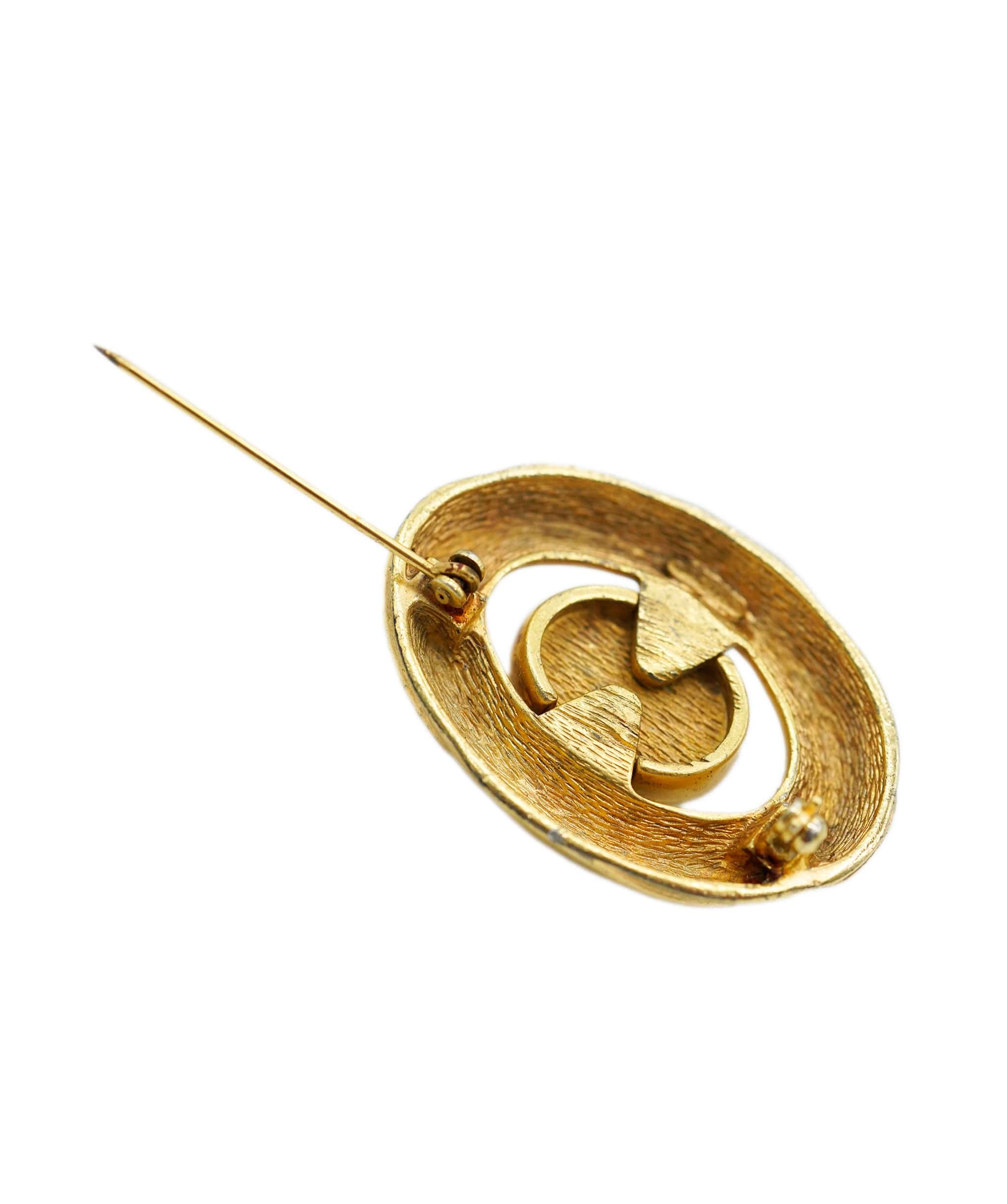 Christian Dior Dior pearl oval textured brooch - AJC0827