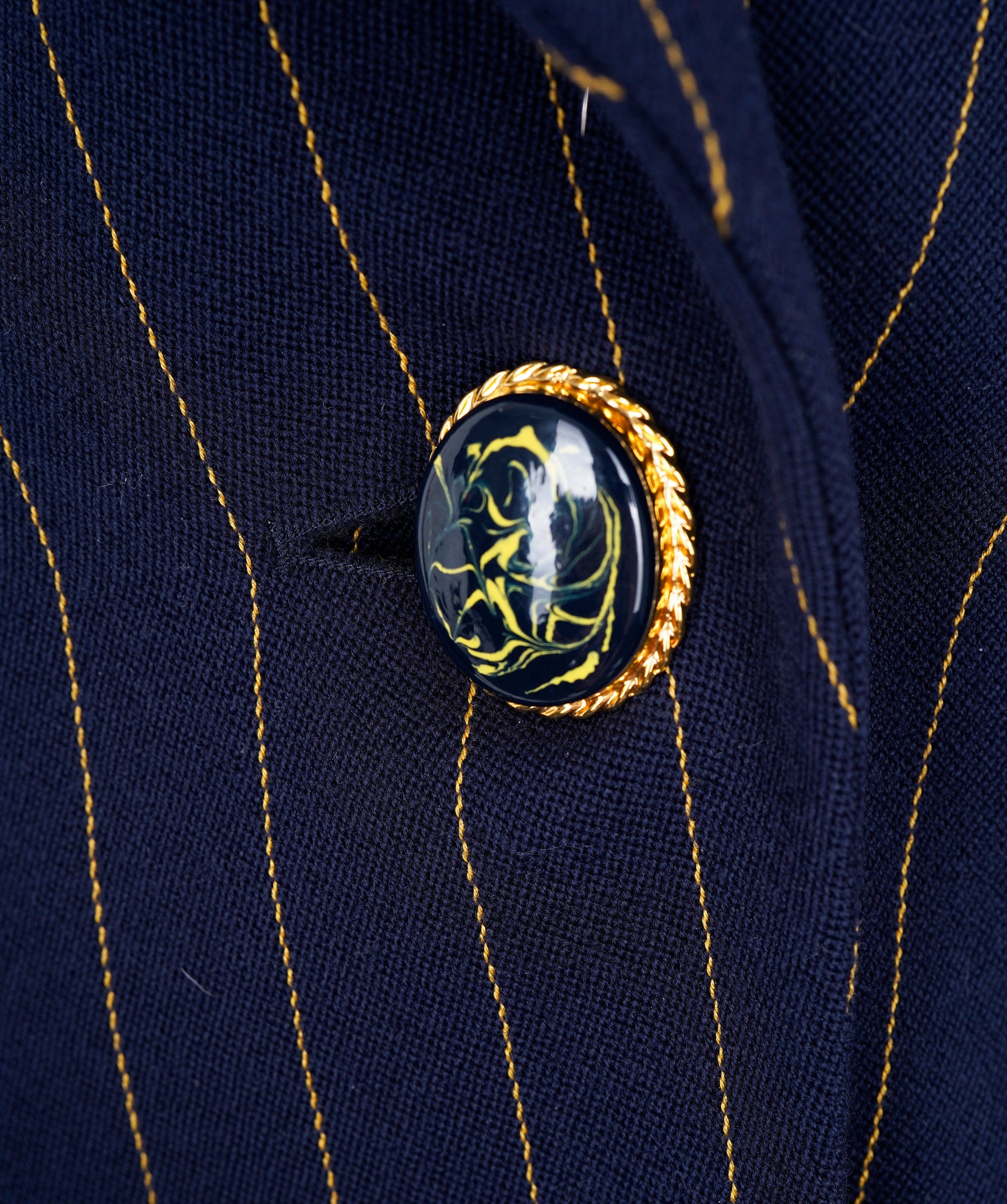 Christian Dior Vintage Christian Dior Pinstriped Sinlge Breasteed Blazer ALC2685