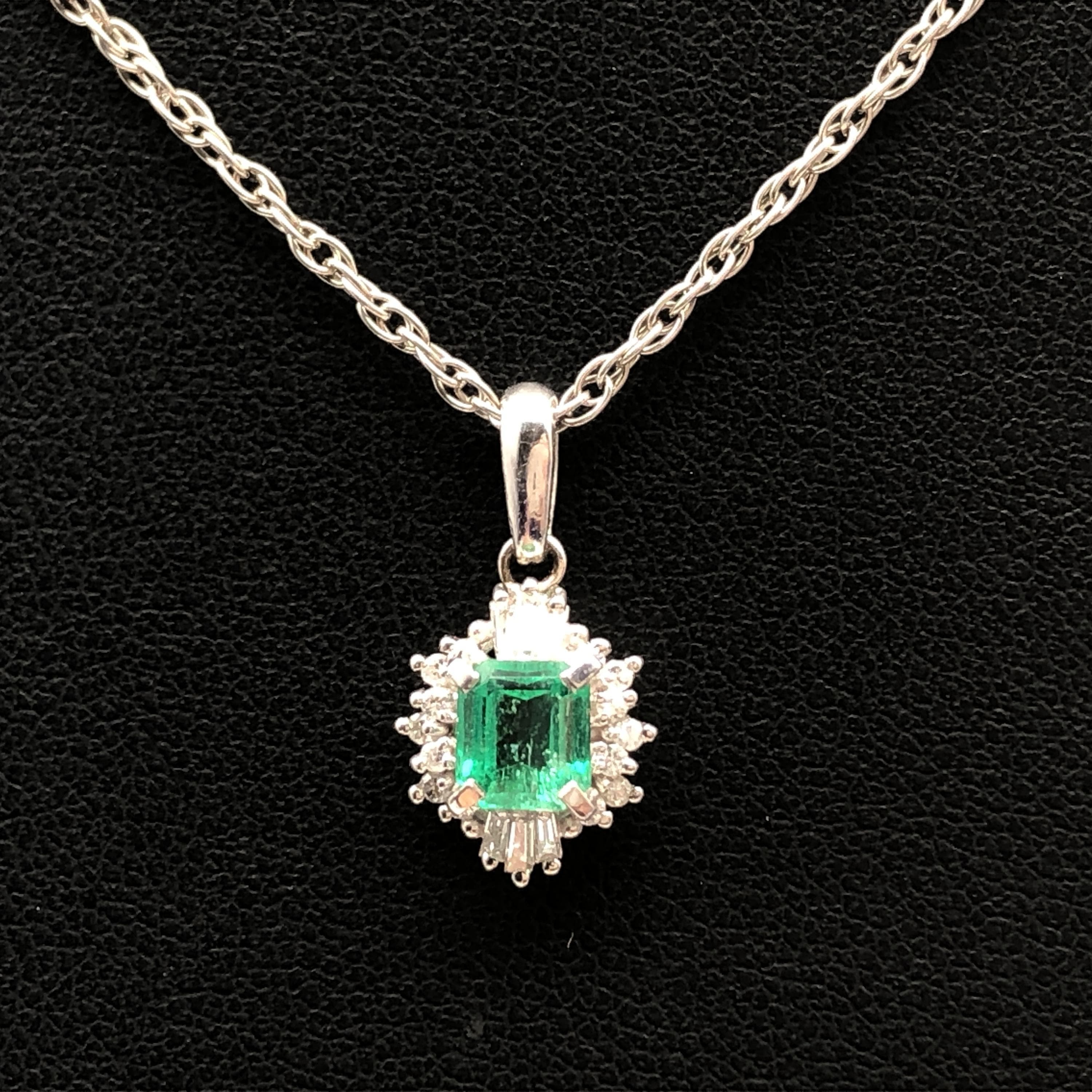 Custom Jewelry Custom Jewelry 1P Emerald & Diamond Necklace, E(0.59ct), D(0.16ct)PT900/PT850, 5.0g, 16inch C297146