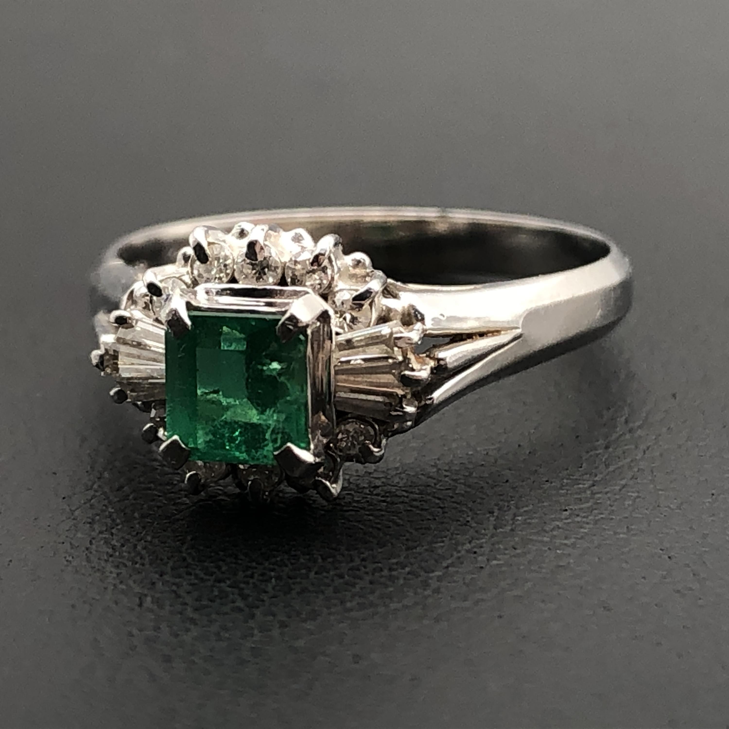Custom Jewelry Custom Jewelry 1P Emerald & Diamond Ring, E(0.43ct), D(0.25ct), PT900, 4.2g, US Size 6.5 C387134