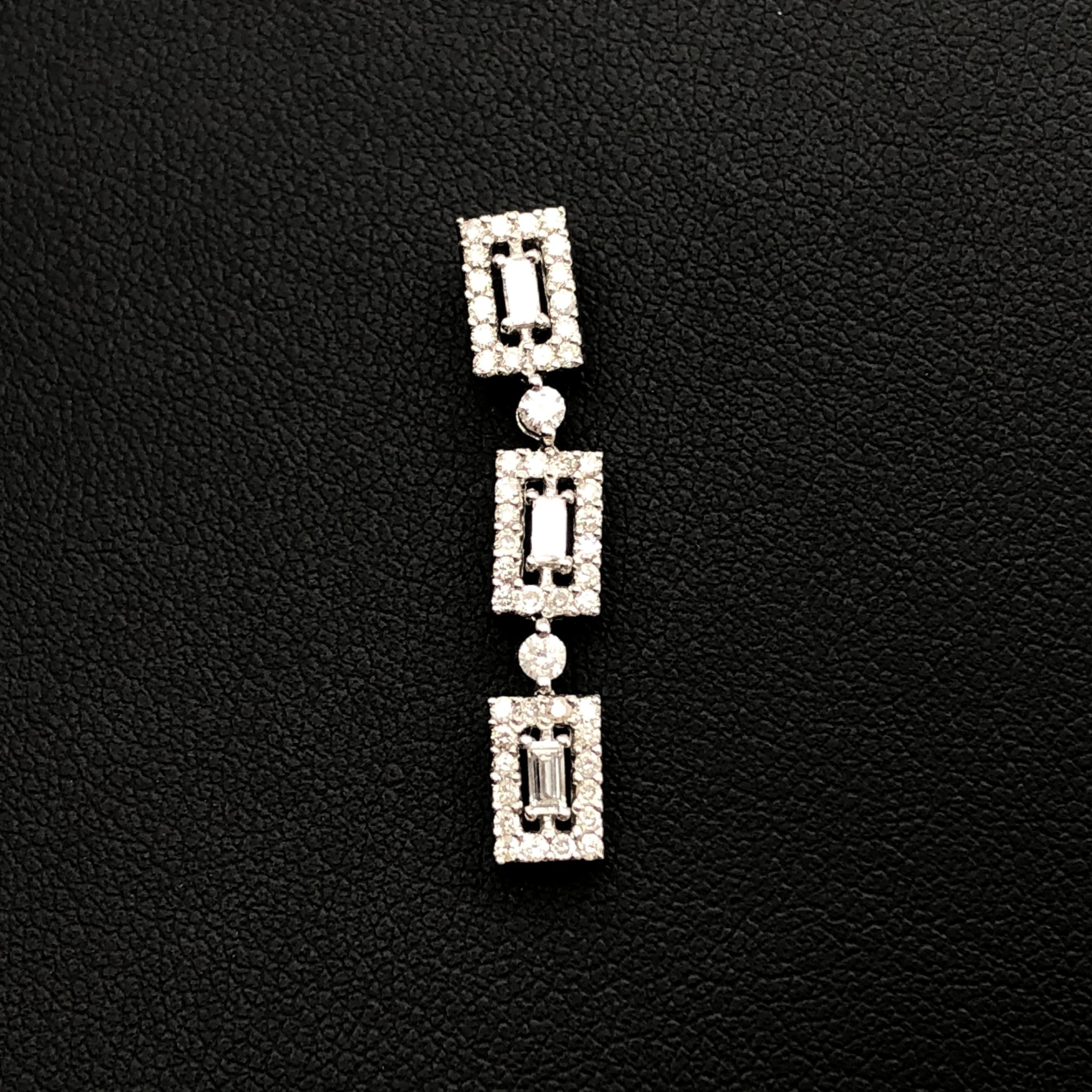 Custom Jewelry Custom Jewelry 3P Diamond Square Necklace Top, D(0.50ct), K18WG, 2.8g C366338